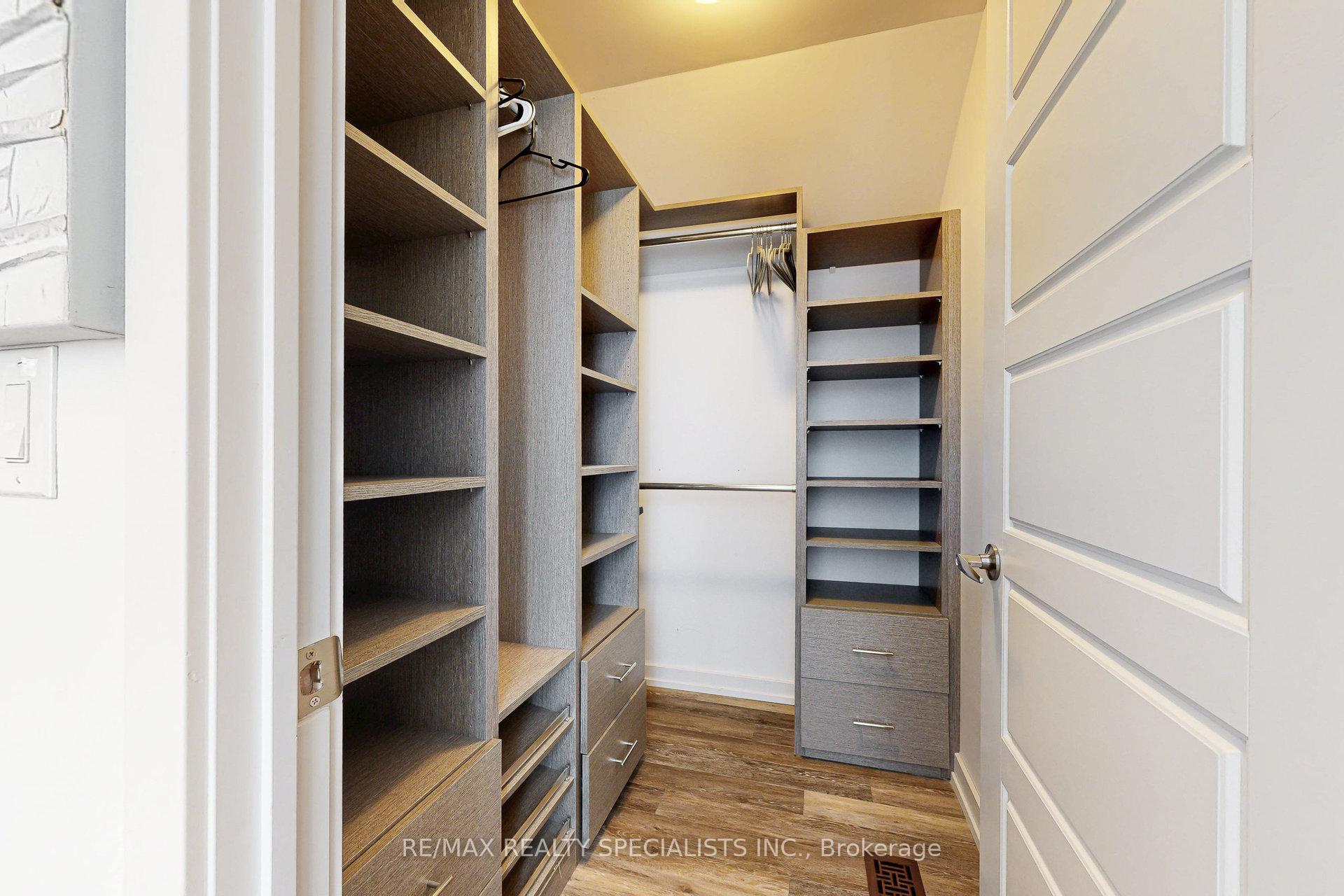 Photo 32 of Unit 10, 233 Broward Way, Innisfil, Rural Innisfil — HOMEH