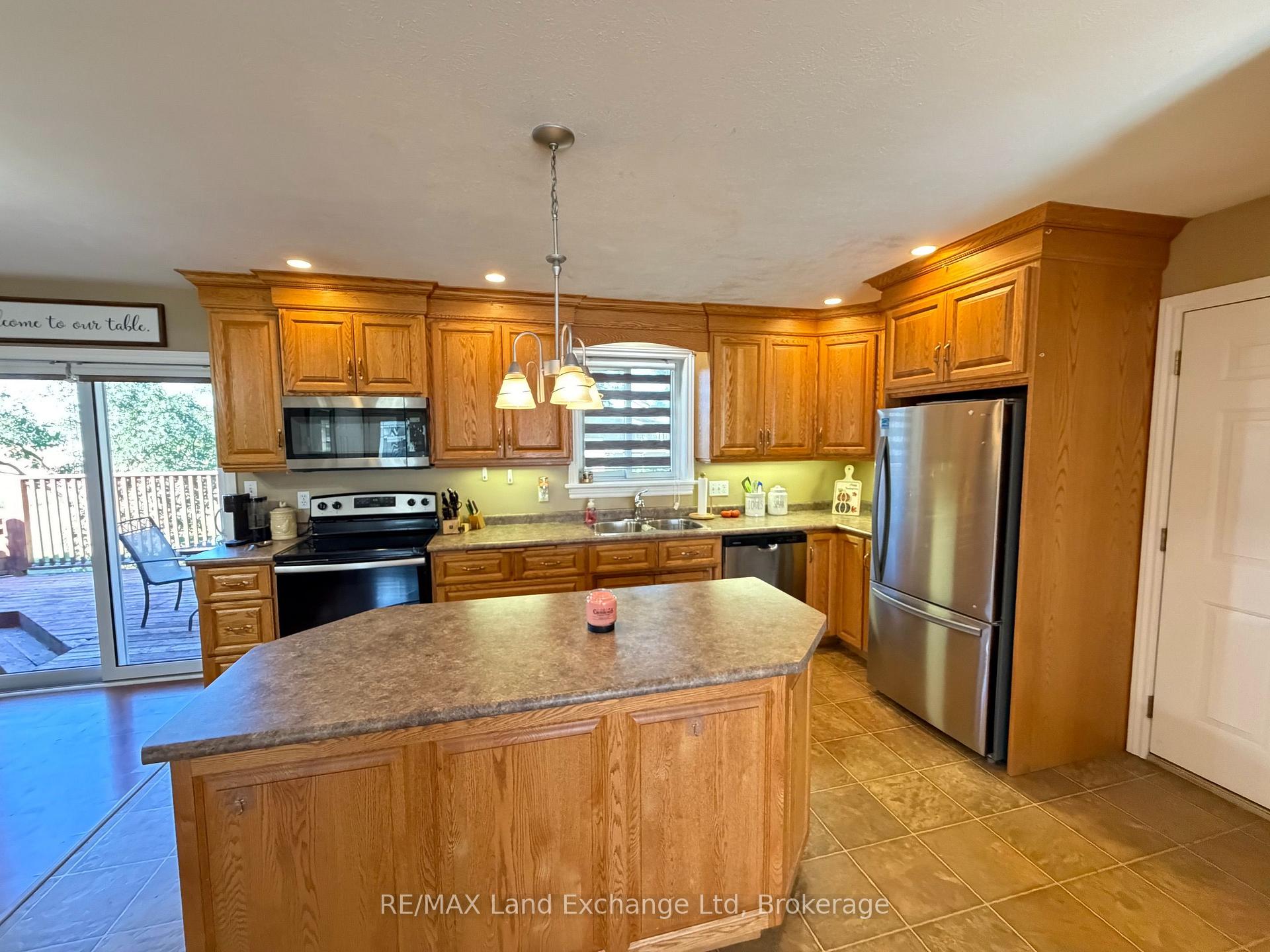 Photo 8 of 1046 Vogt Street, Howick — HOMEH