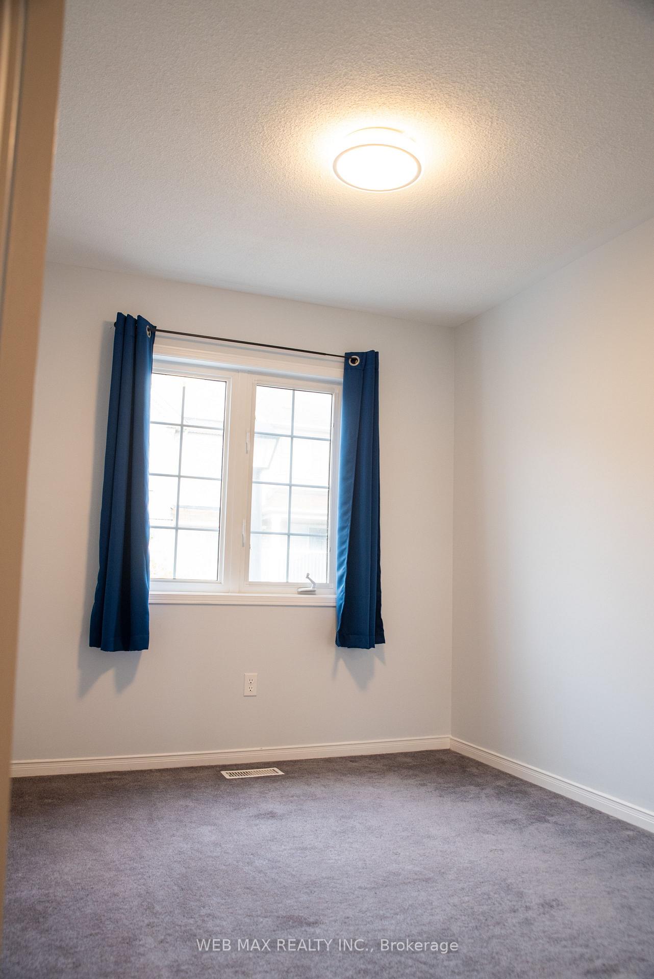 Photo 24 of 53 Ventura Lane, Ajax, Central — HOMEH