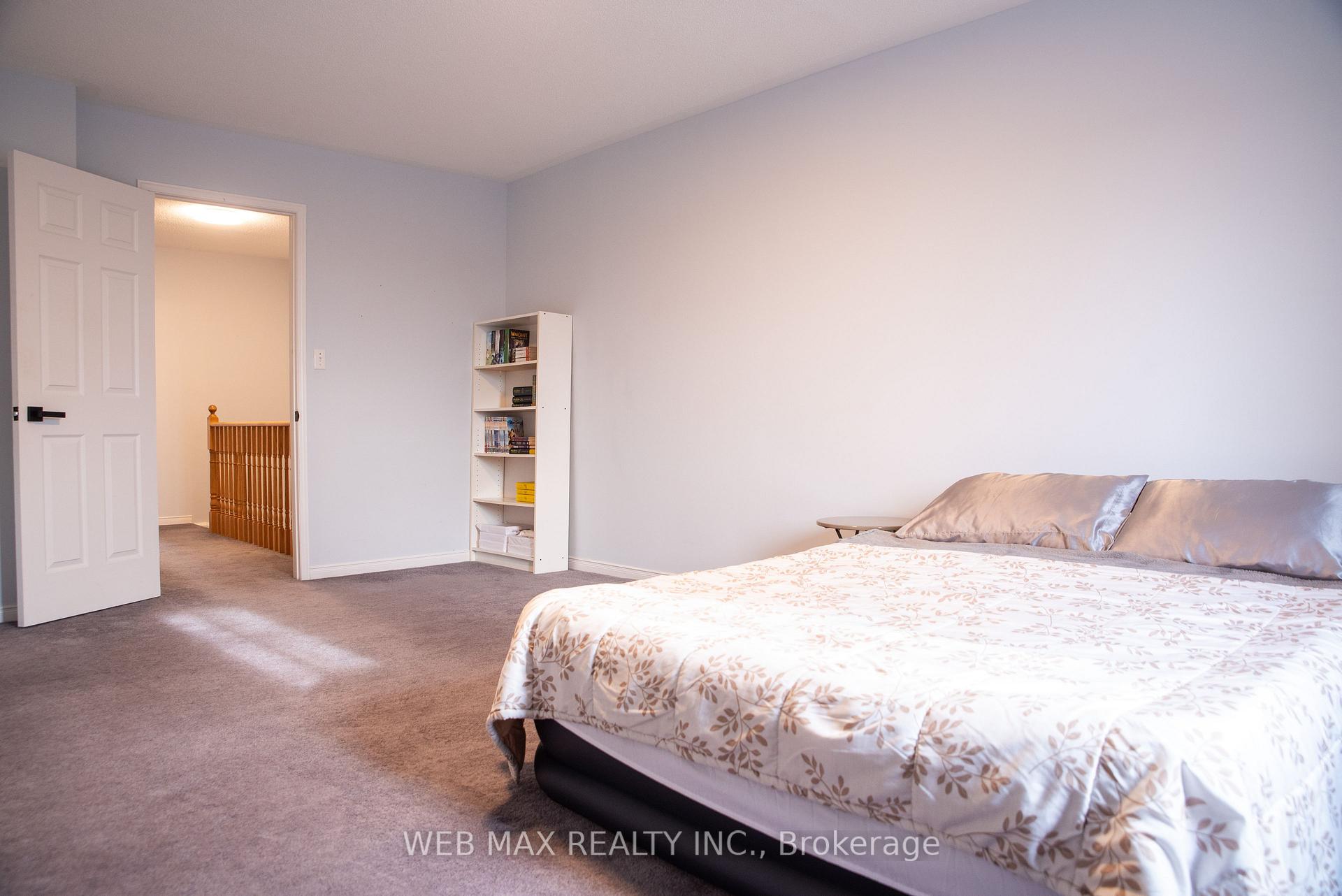 Photo 32 of 53 Ventura Lane, Ajax, Central — HOMEH