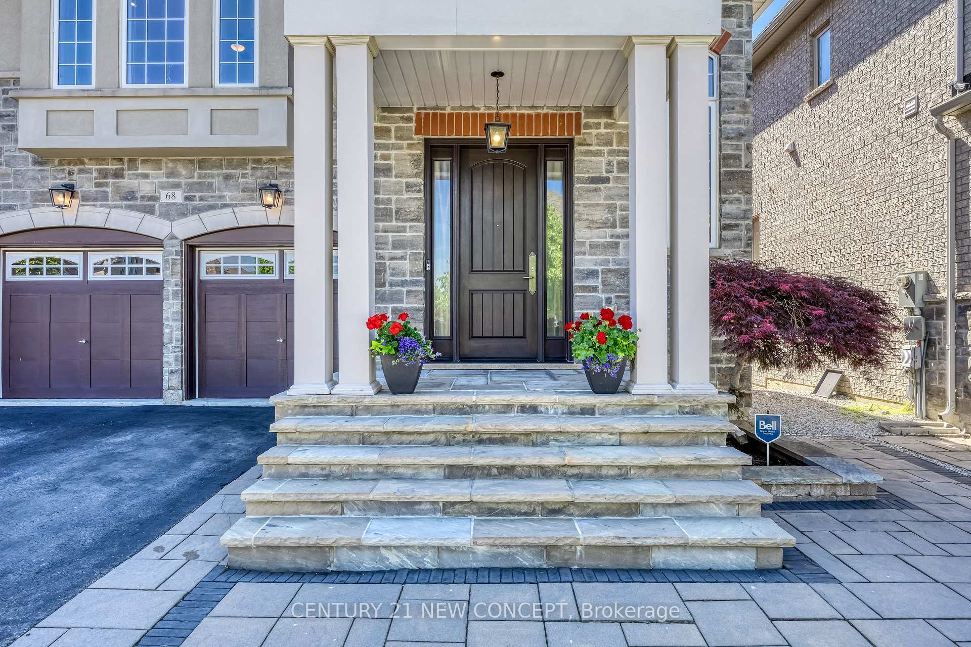 Photo 3 of 68 Jolana Crescent, Halton Hills, Georgetown — HOMEH