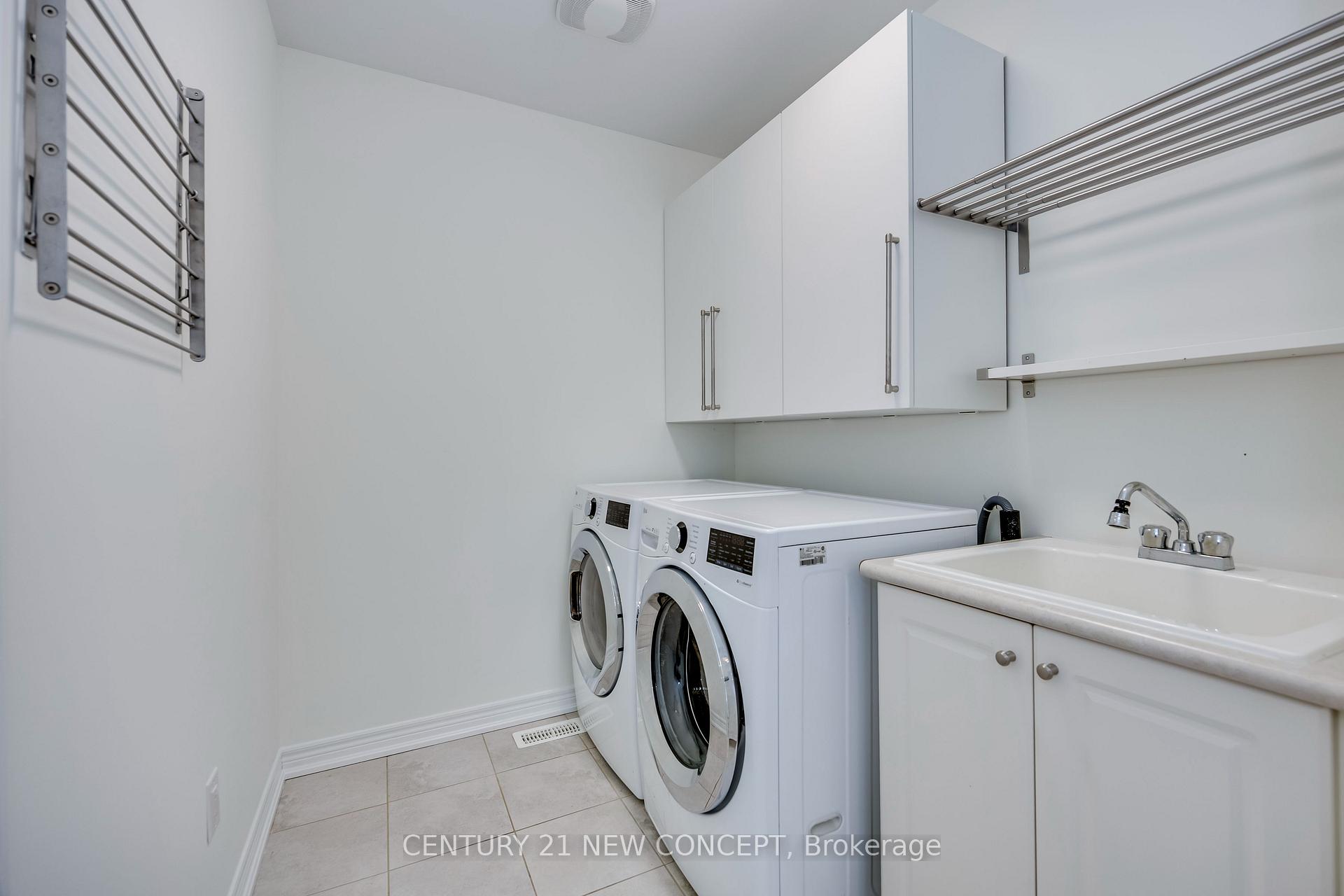 Photo 18 of 68 Jolana Crescent, Halton Hills, Georgetown — HOMEH