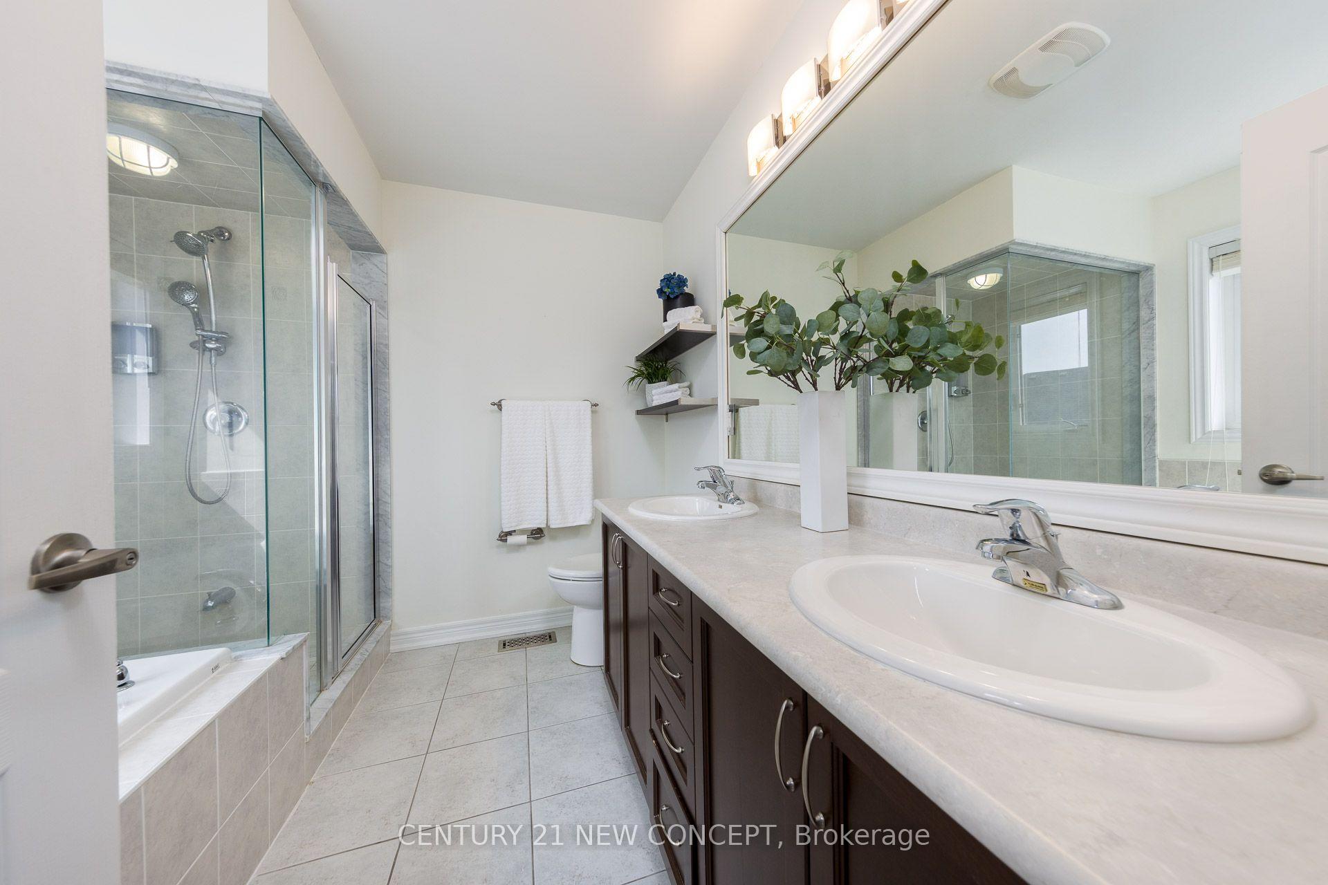 Photo 27 of 68 Jolana Crescent, Halton Hills, Georgetown — HOMEH
