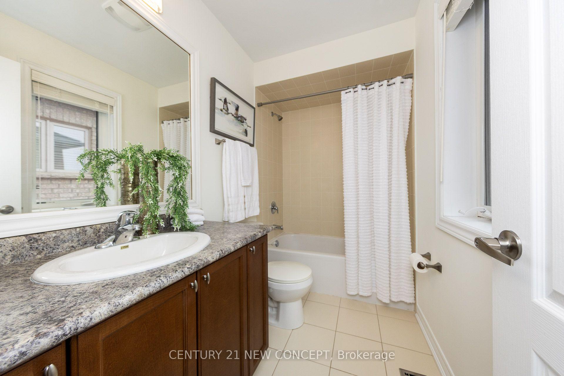 Photo 30 of 68 Jolana Crescent, Halton Hills, Georgetown — HOMEH