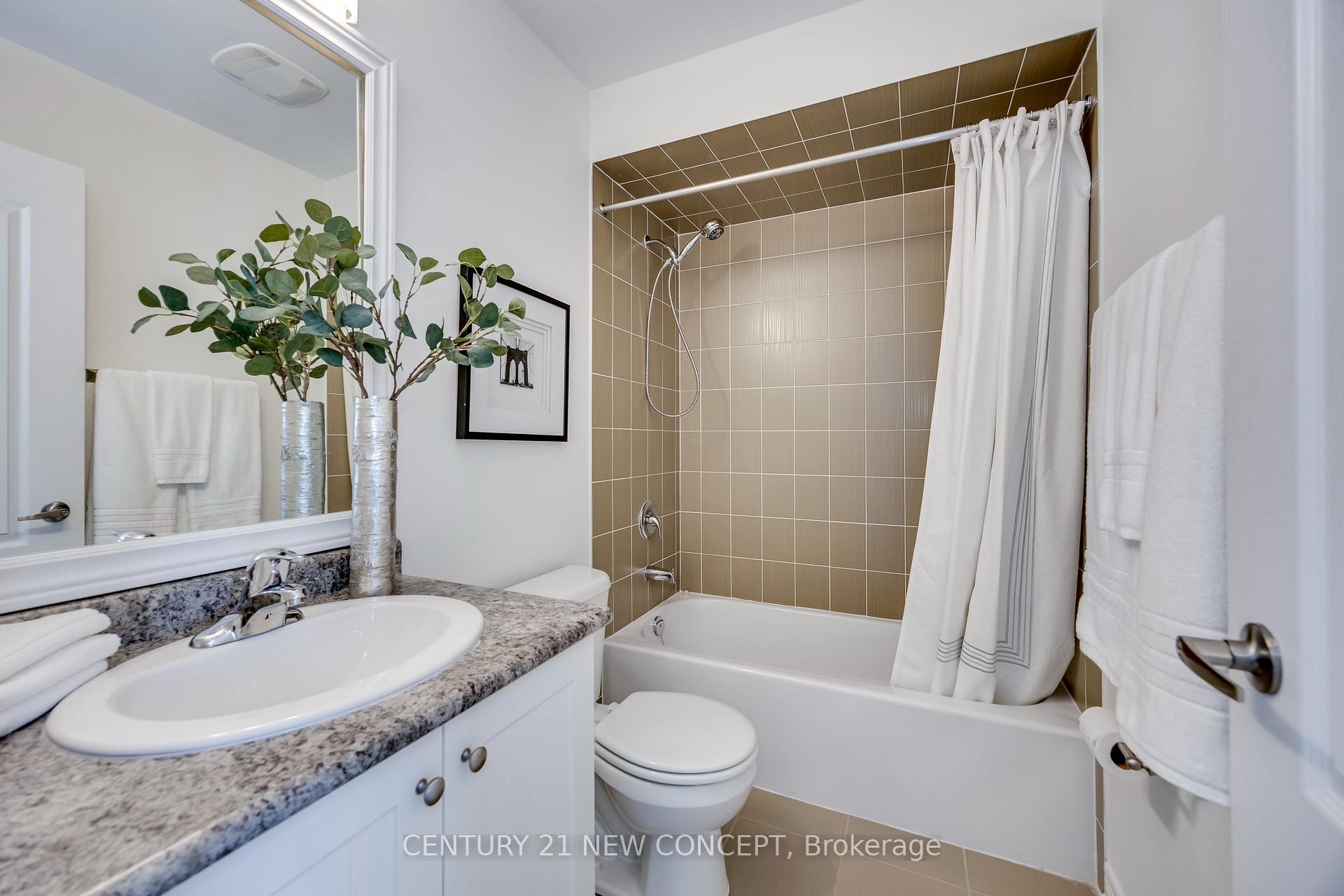 Photo 33 of 68 Jolana Crescent, Halton Hills, Georgetown — HOMEH