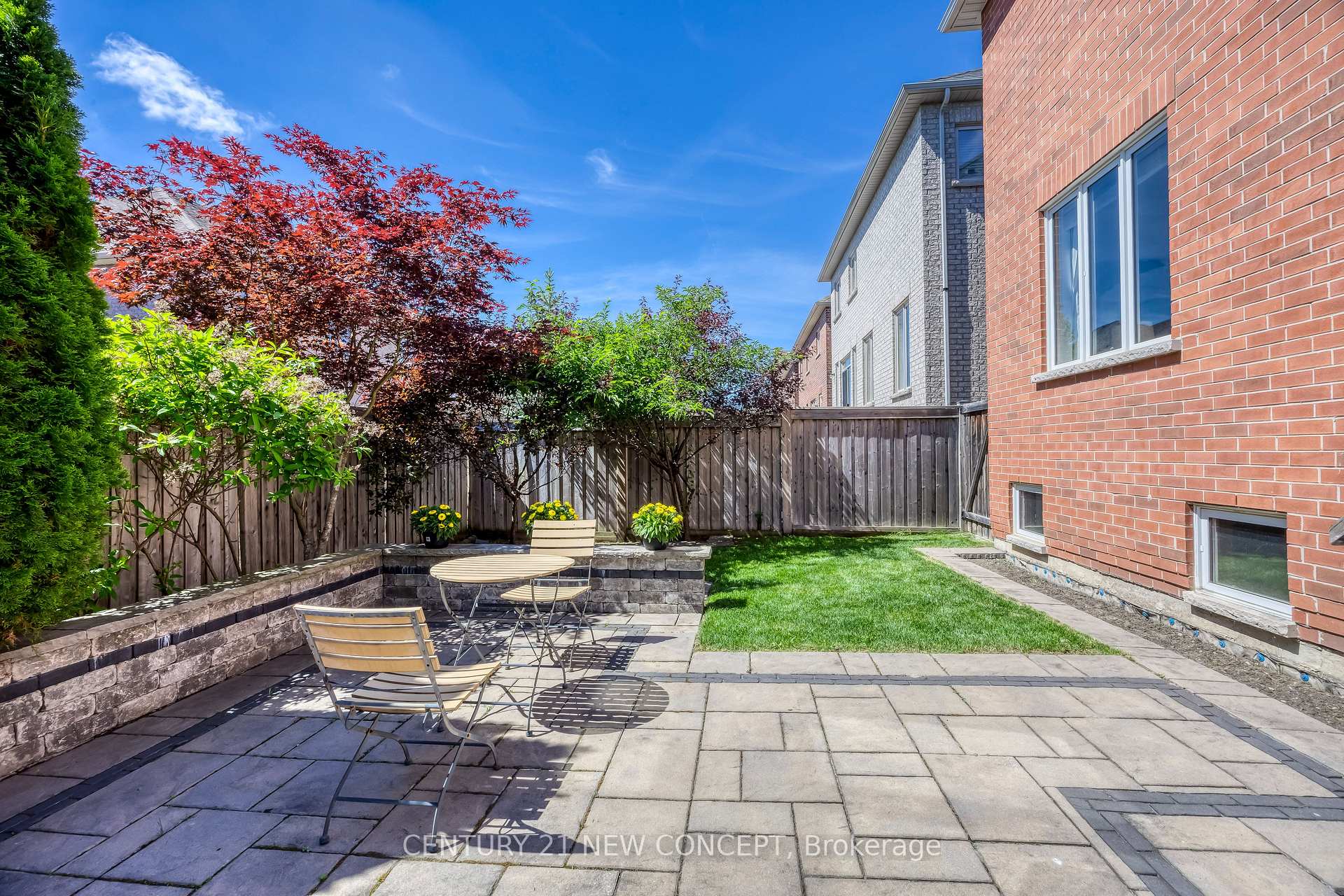 Photo 36 of 68 Jolana Crescent, Halton Hills, Georgetown — HOMEH