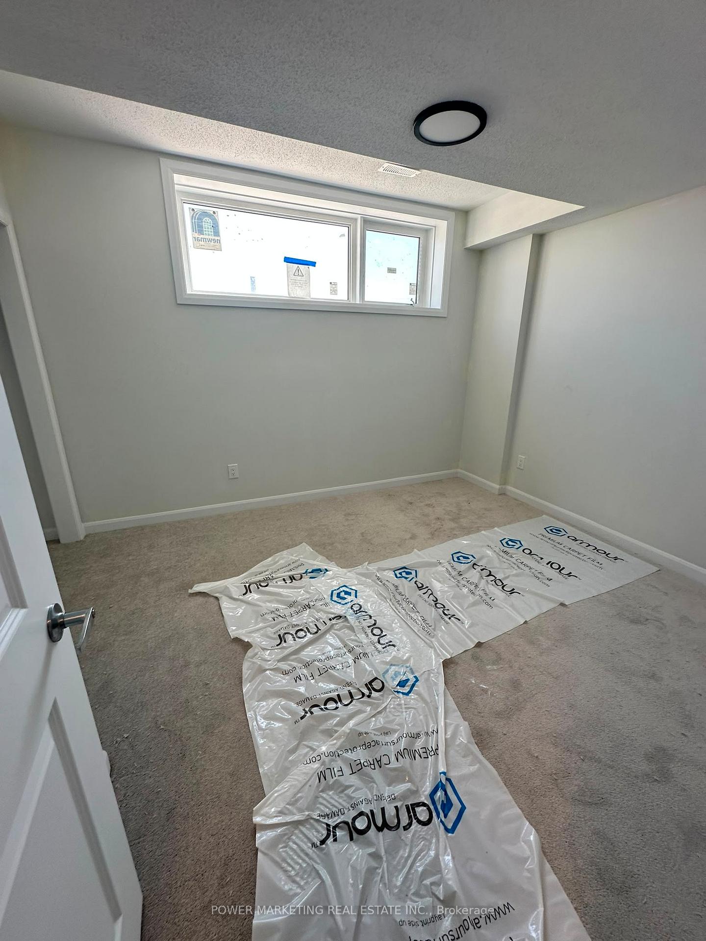 Photo 3 of 601 Glenroy Gilbert Drive, Ottawa, Barrhaven - Strandherd — HOMEH