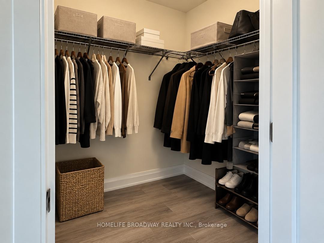 Photo 7 of Unit 4602, 8 Water Walk Drive, Markham, Unionville — HOMEH