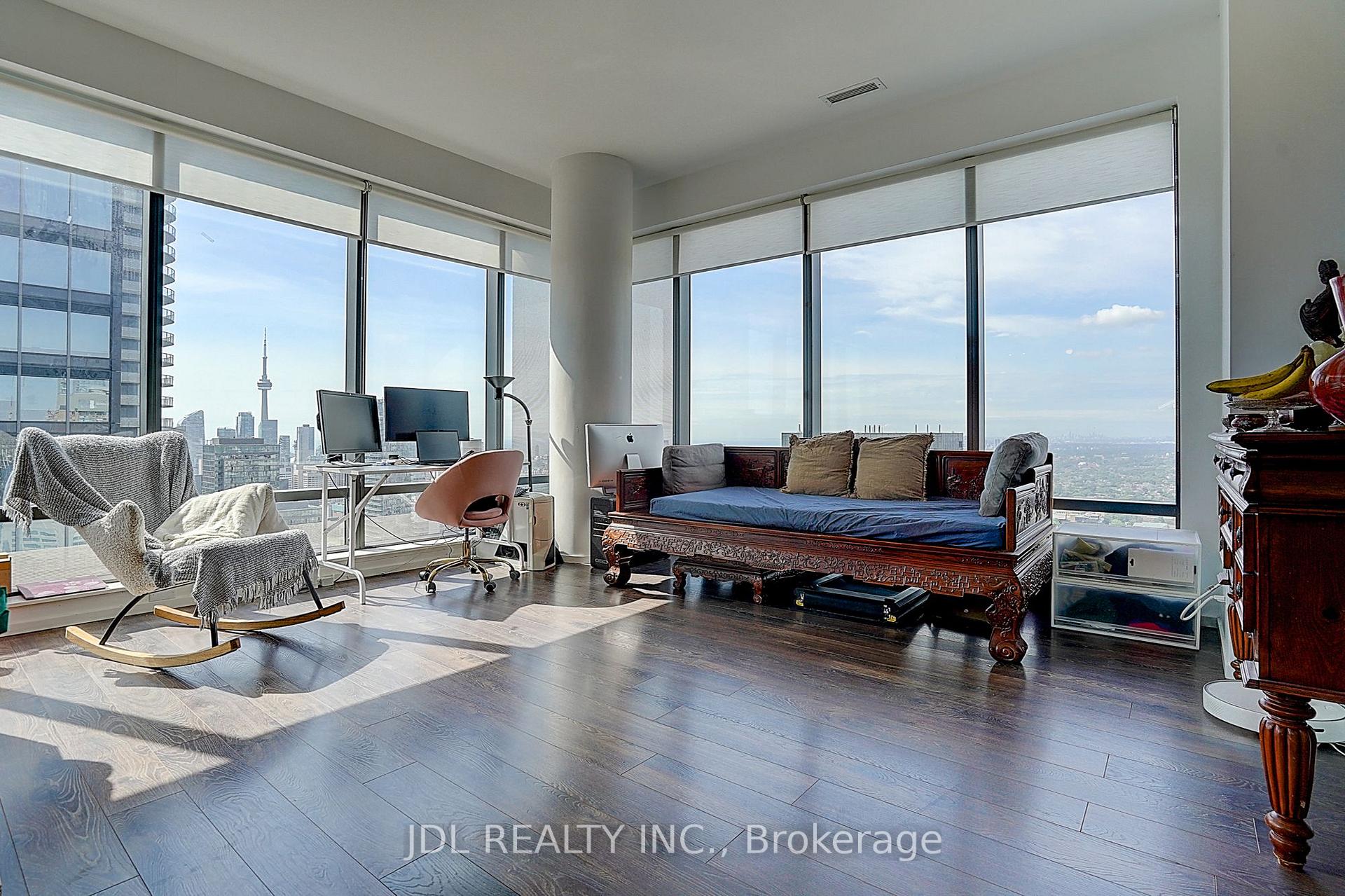 Photo 4 of Unit 4502, 5 St Joseph Street, Toronto, Bay Street Corridor — HOMEH