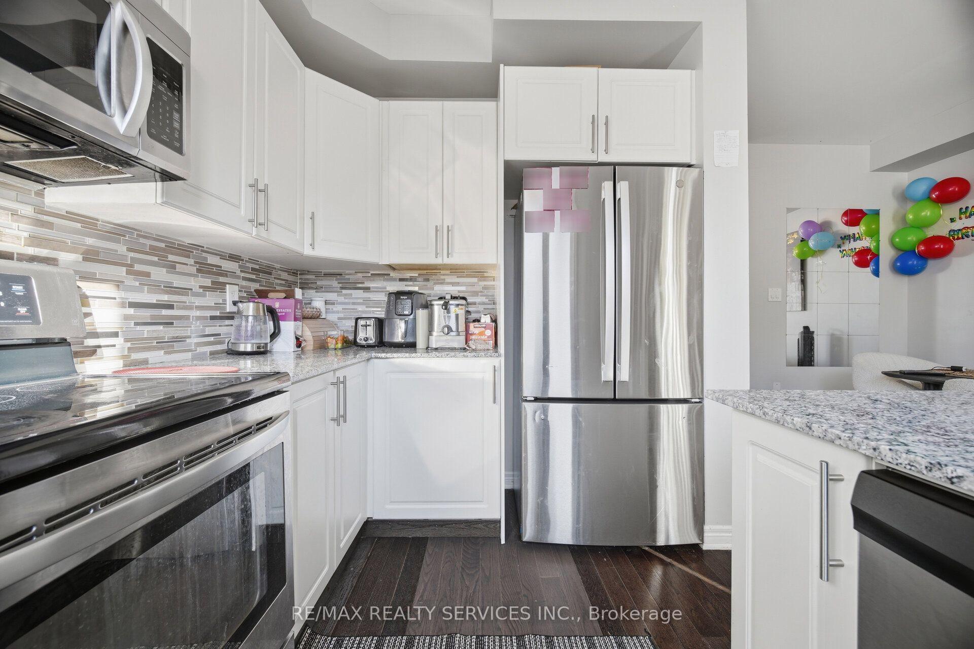 Photo 19 of 72 Rockman Crescent, Brampton, Northwest Brampton — HOMEH