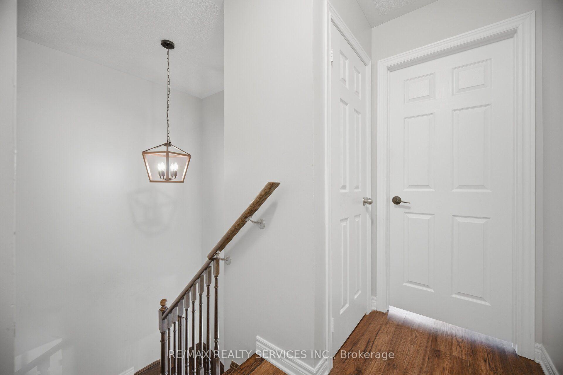 Photo 22 of 72 Rockman Crescent, Brampton, Northwest Brampton — HOMEH