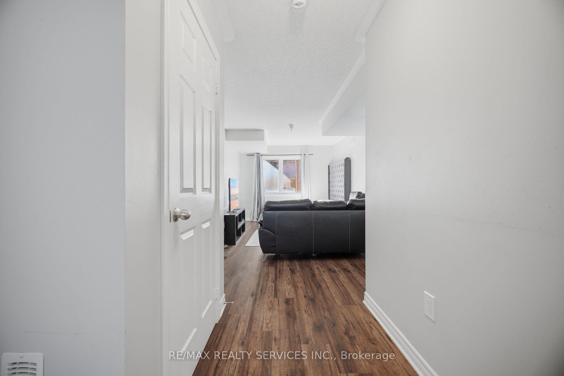 Photo 35 of 72 Rockman Crescent, Brampton, Northwest Brampton — HOMEH