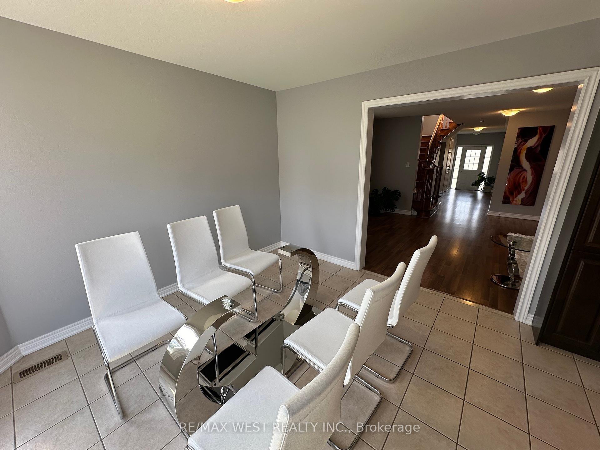 Photo 8 of 23 Twin Hills Crescent, Vaughan, Vellore Village — HOMEH