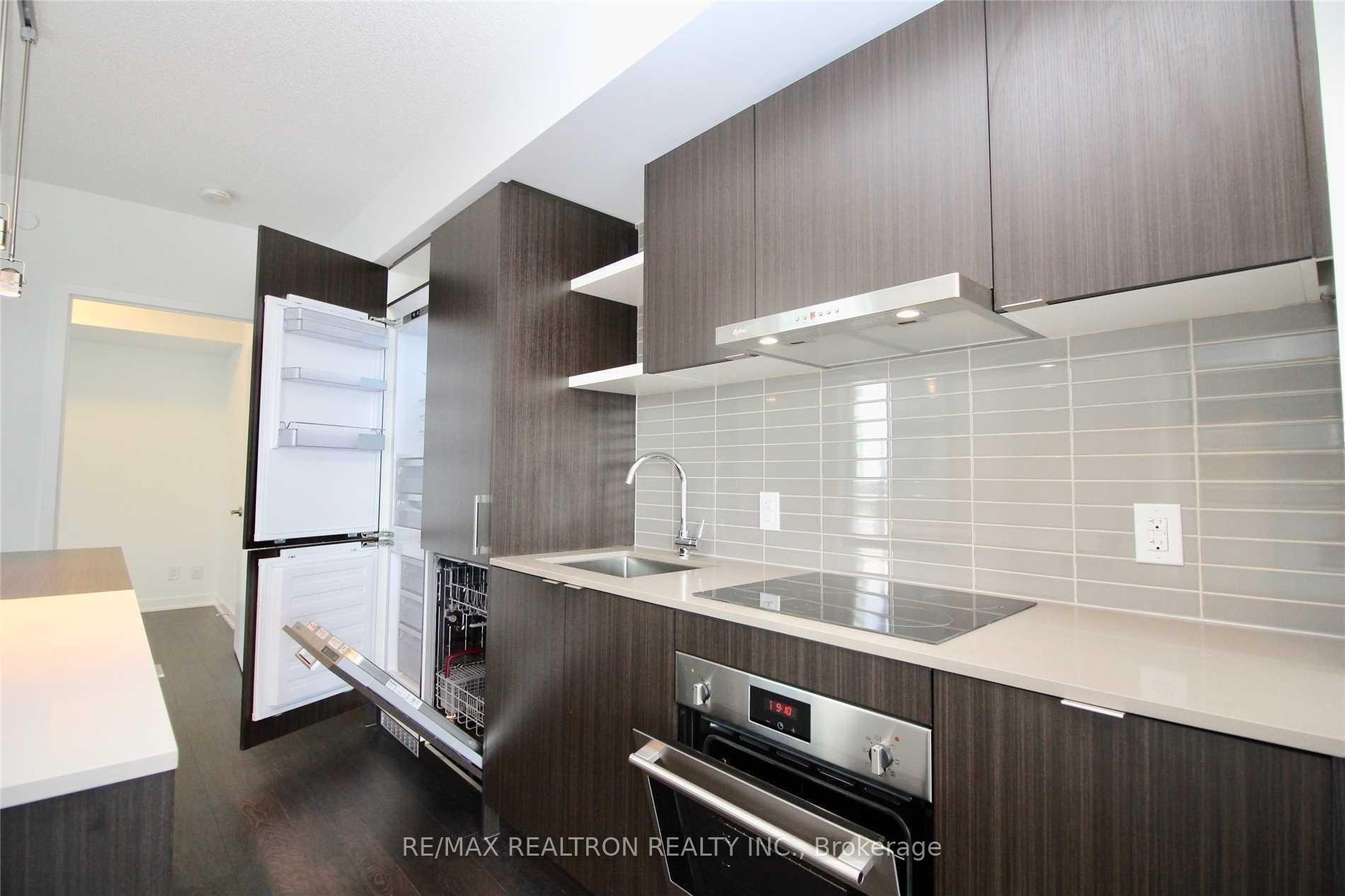 Photo 3 of Unit 3510, 88 Harbour Street, Toronto, Waterfront Communities — HOMEH