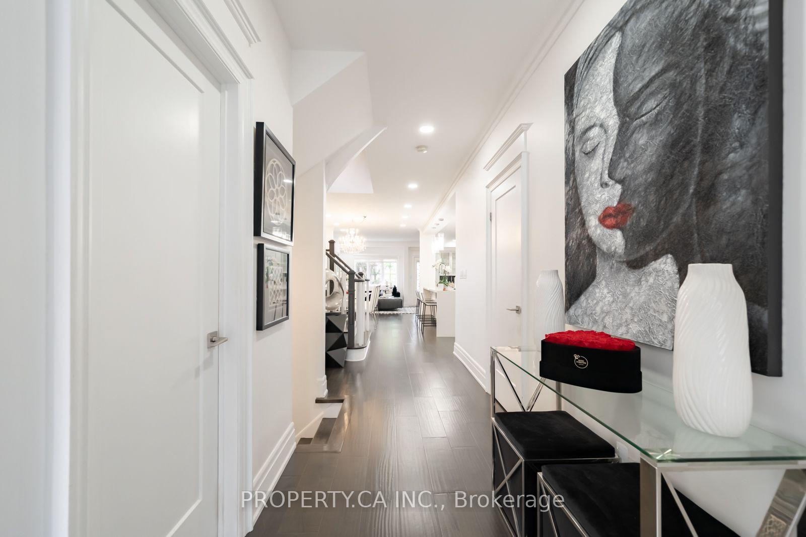 Photo 3 of 183 Kingsbridge Circle, Vaughan, Beverley Glen — HOMEH
