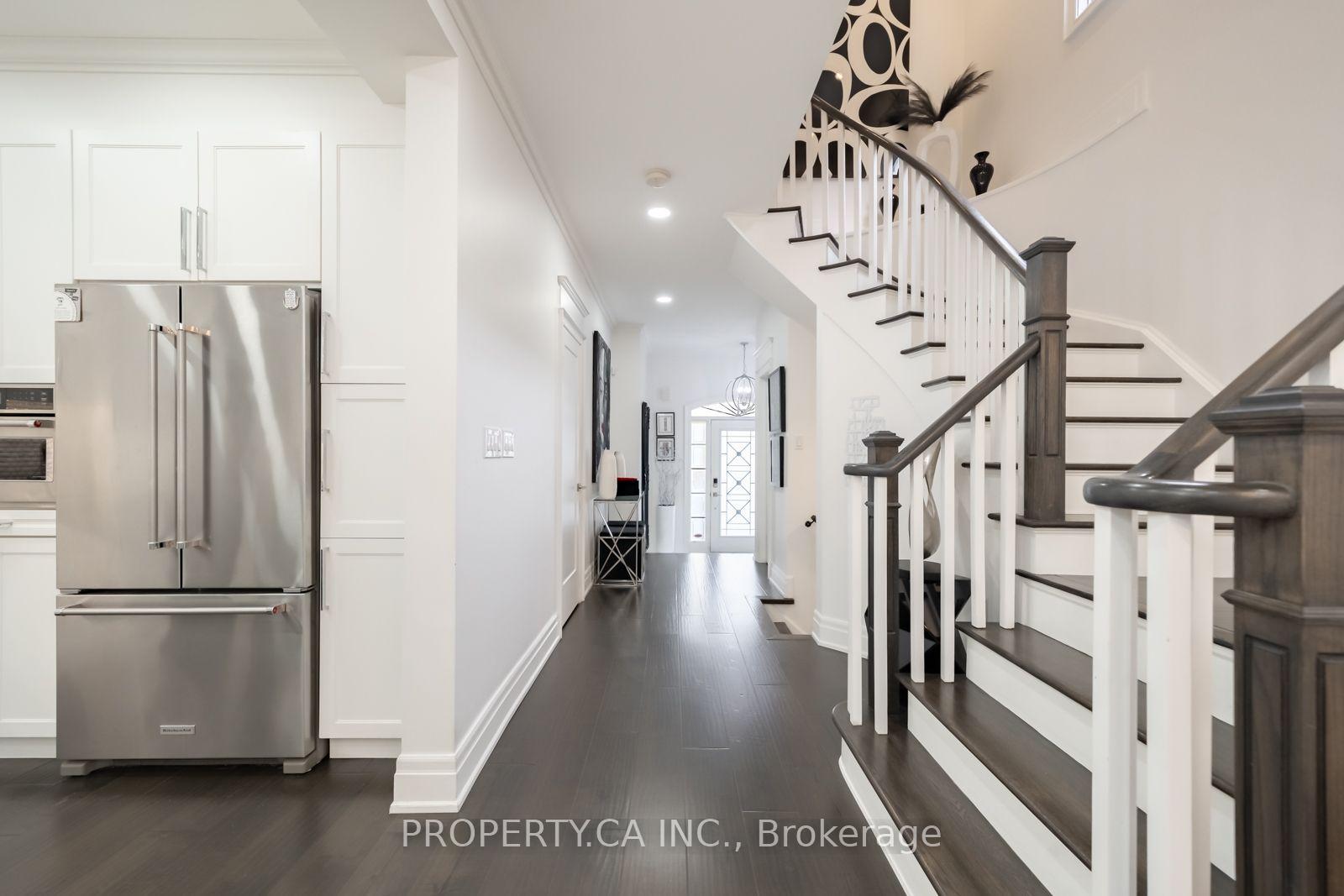 Photo 5 of 183 Kingsbridge Circle, Vaughan, Beverley Glen — HOMEH