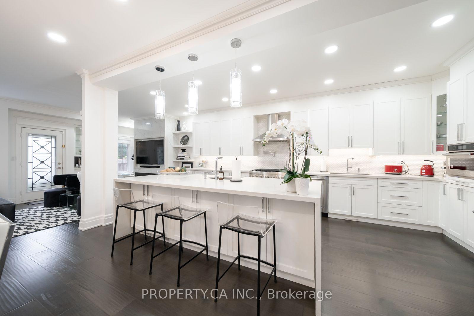 Photo 13 of 183 Kingsbridge Circle, Vaughan, Beverley Glen — HOMEH