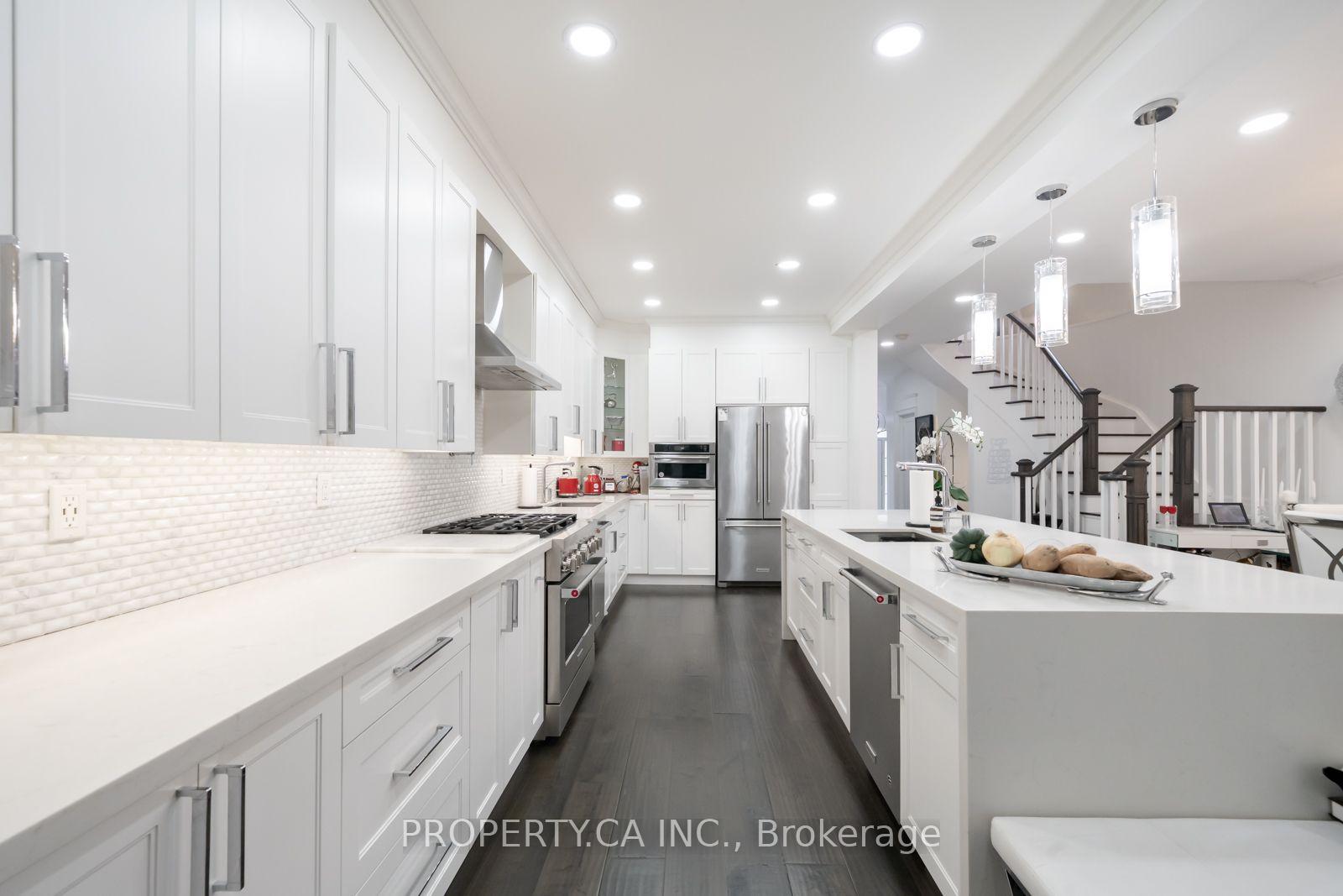 Photo 15 of 183 Kingsbridge Circle, Vaughan, Beverley Glen — HOMEH