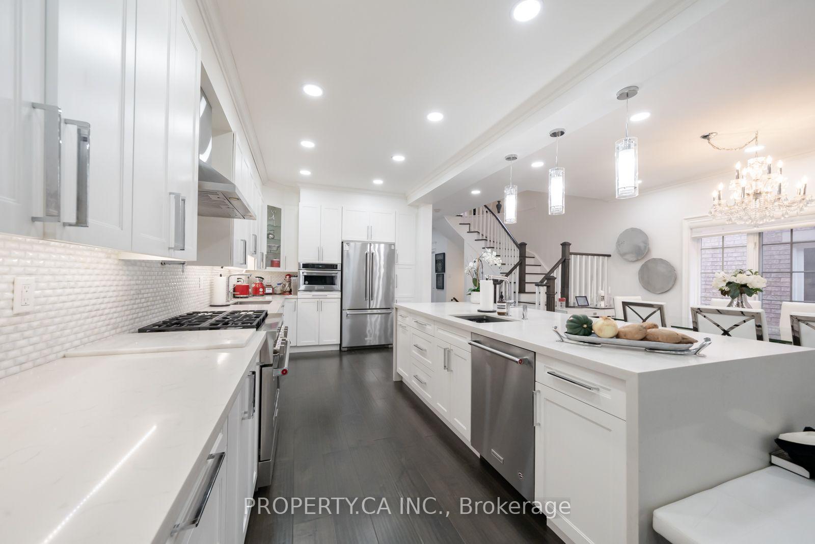 Photo 16 of 183 Kingsbridge Circle, Vaughan, Beverley Glen — HOMEH