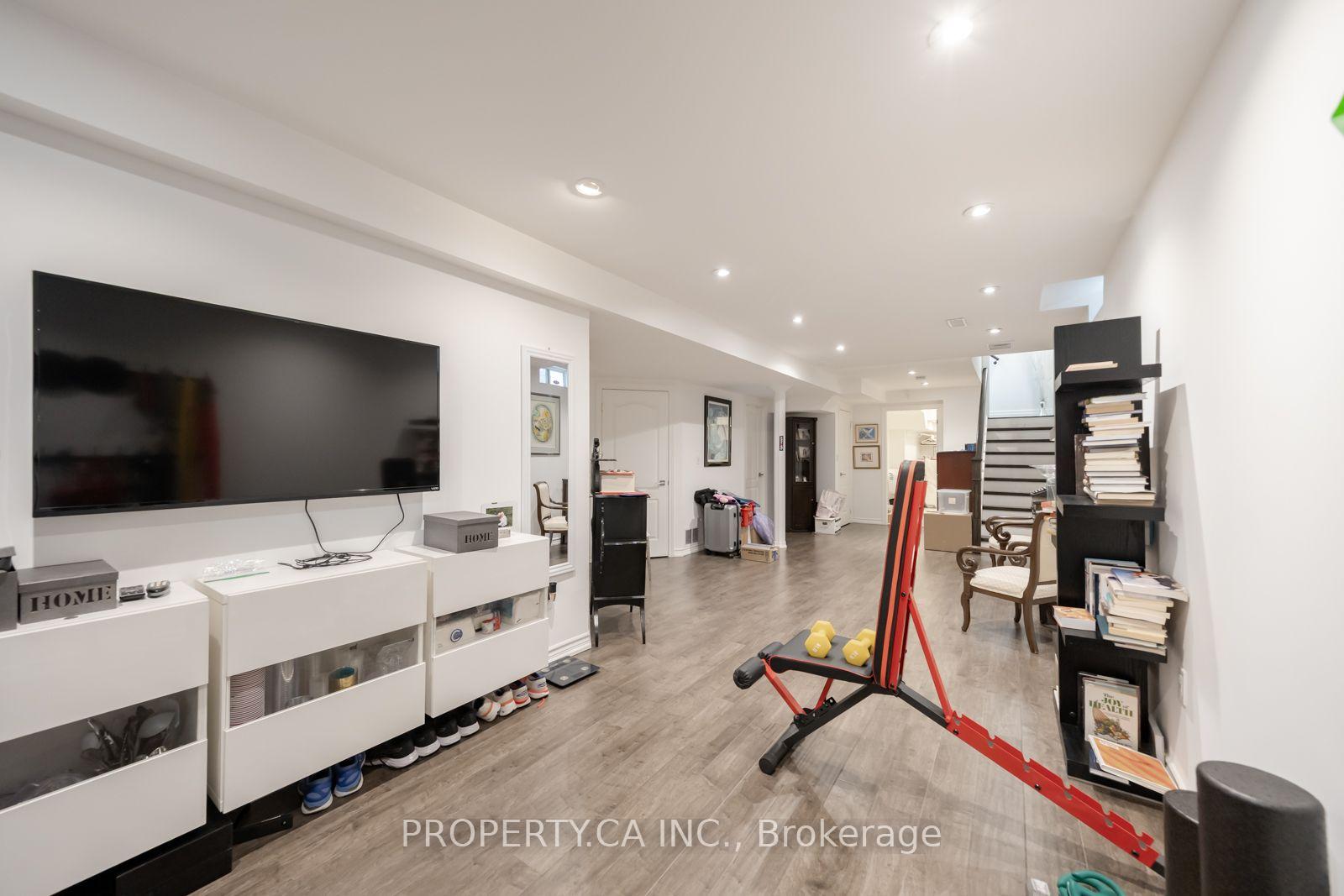 Photo 26 of 183 Kingsbridge Circle, Vaughan, Beverley Glen — HOMEH