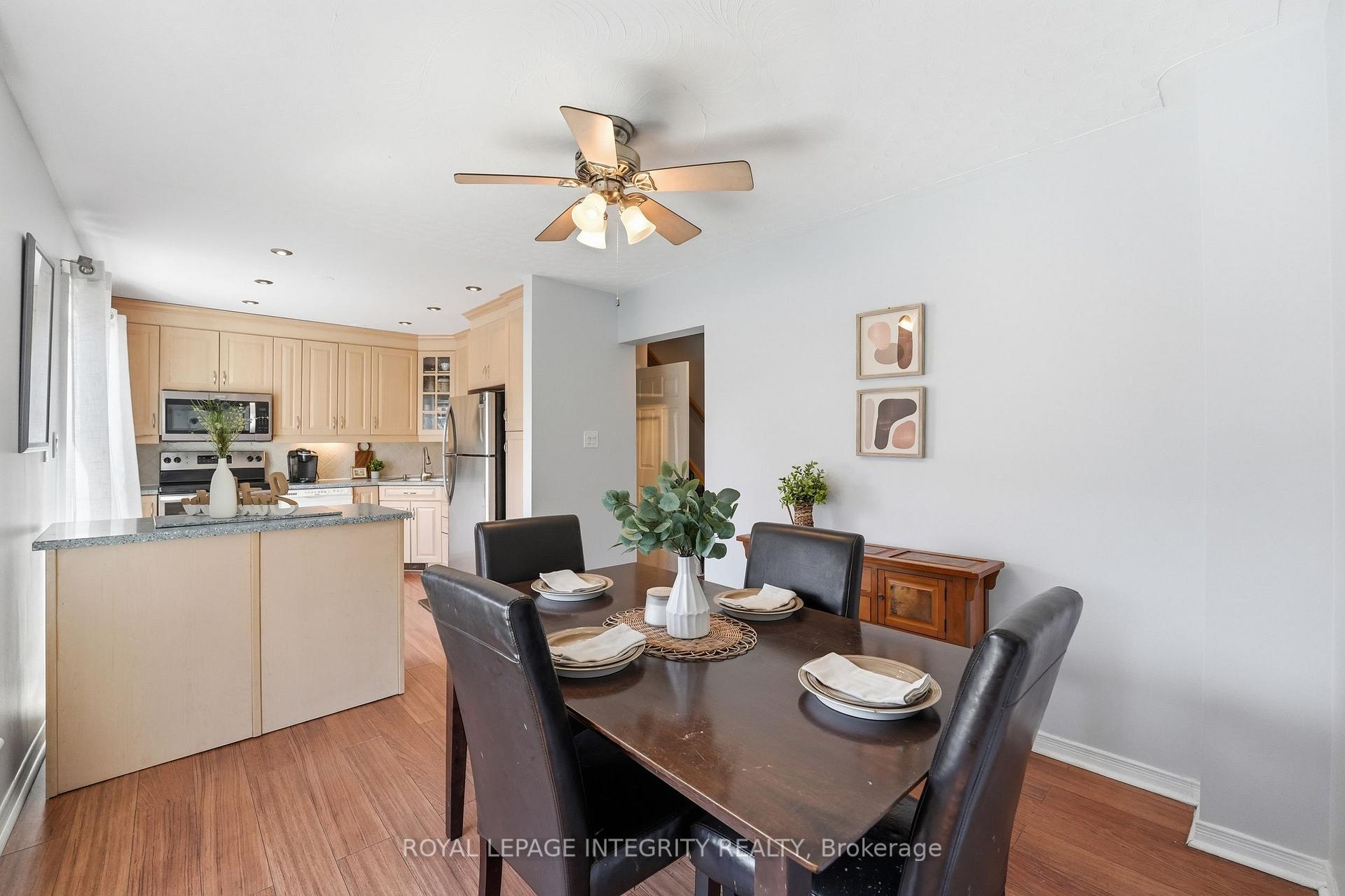 Photo 3 of 776 Vinette Crescent, Ottawa, Chatelaine Village — HOMEH