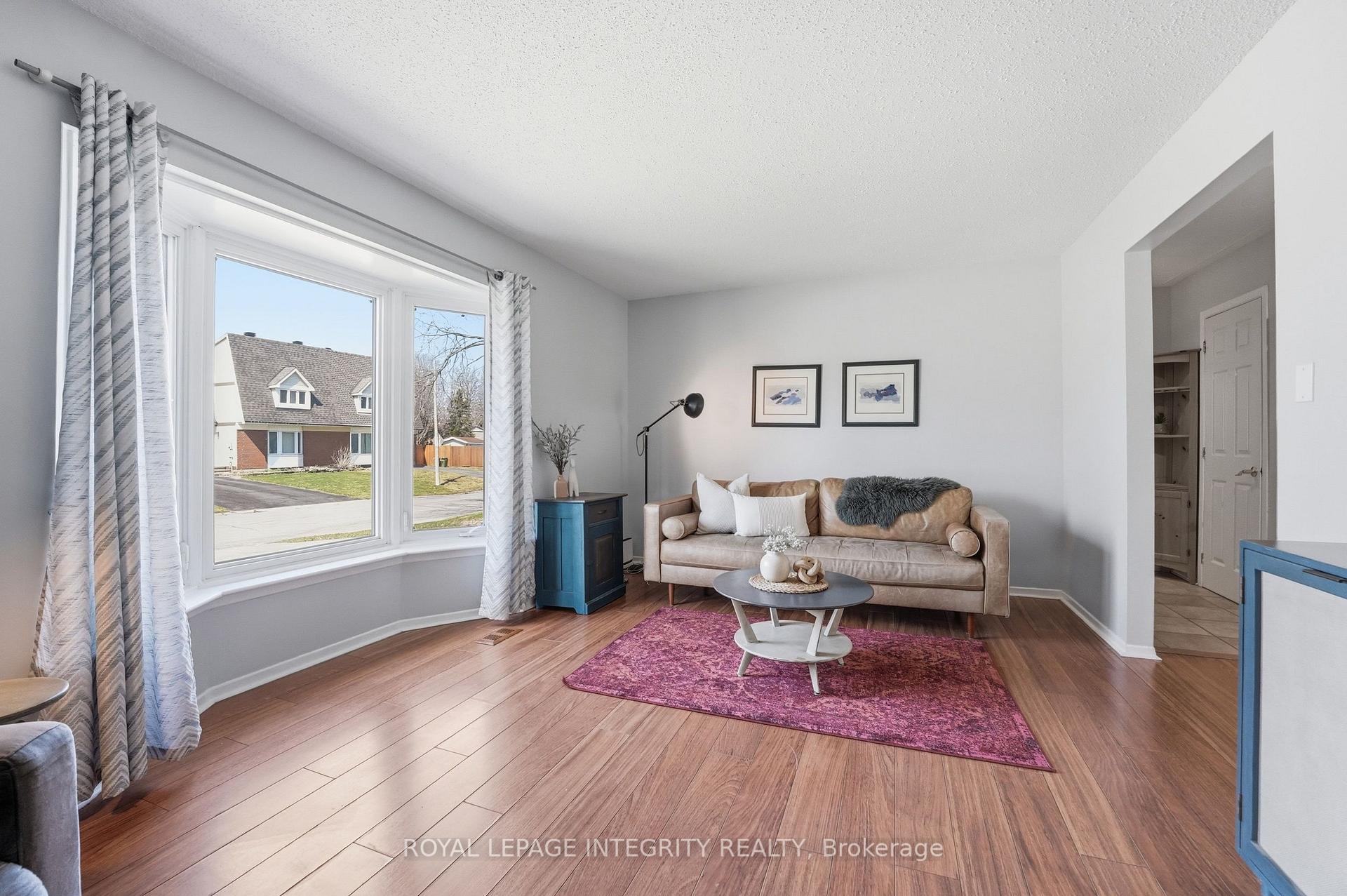 Photo 13 of 776 Vinette Crescent, Ottawa, Chatelaine Village — HOMEH