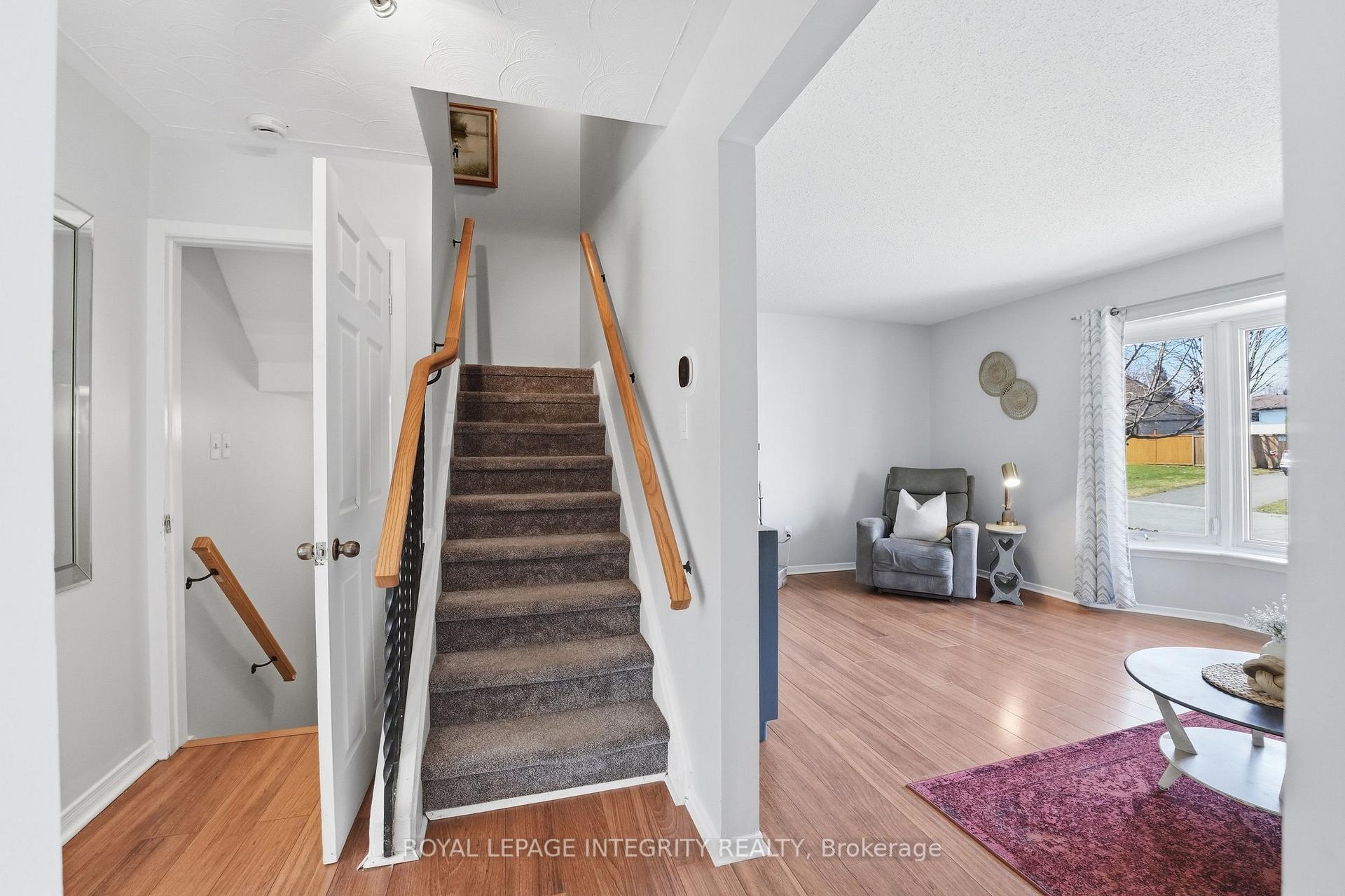 Photo 14 of 776 Vinette Crescent, Ottawa, Chatelaine Village — HOMEH