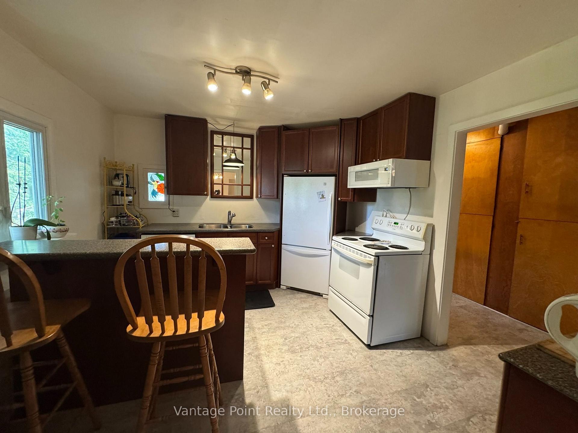 Photo 10 of 316057 6 Highway, Chatsworth — HOMEH