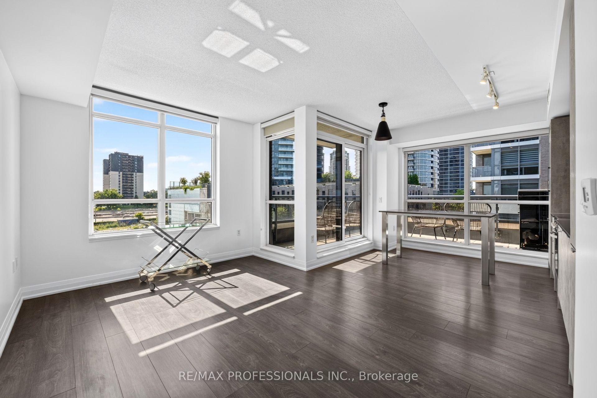 Photo 9 of Unit 406, 10 Gibbs Road, Etobicoke, Islington-City Centre West — HOMEH
