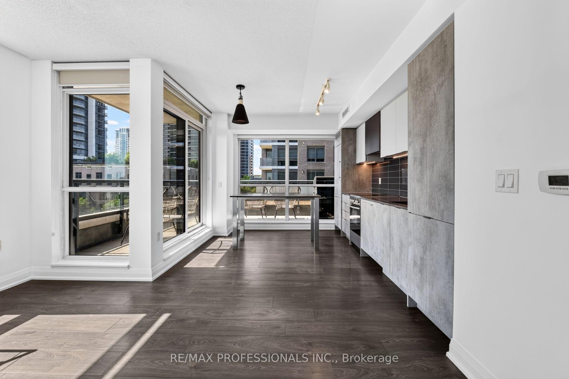 Photo 10 of Unit 406, 10 Gibbs Road, Etobicoke, Islington-City Centre West — HOMEH