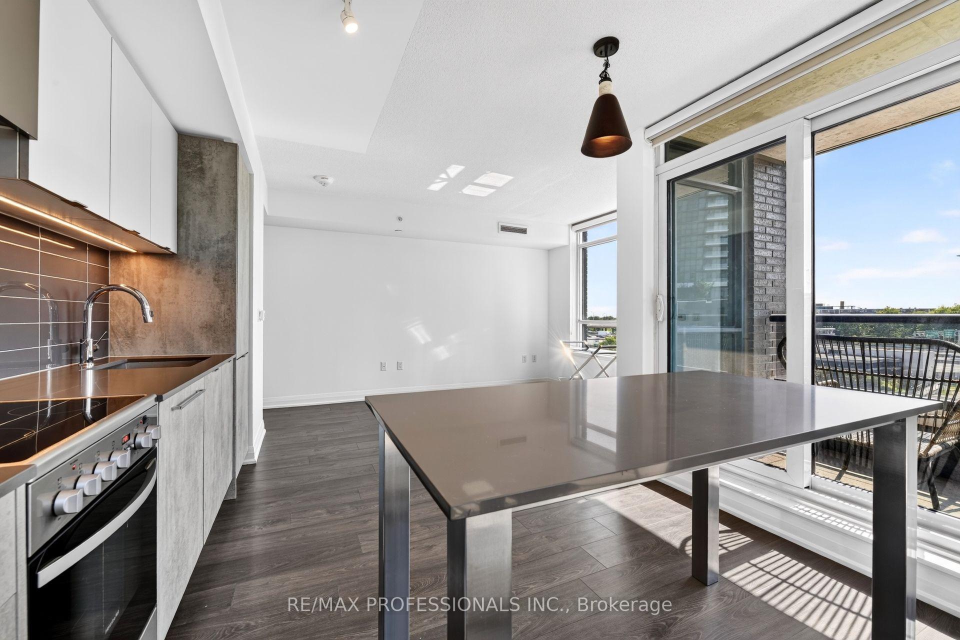 Photo 17 of Unit 406, 10 Gibbs Road, Etobicoke, Islington-City Centre West — HOMEH