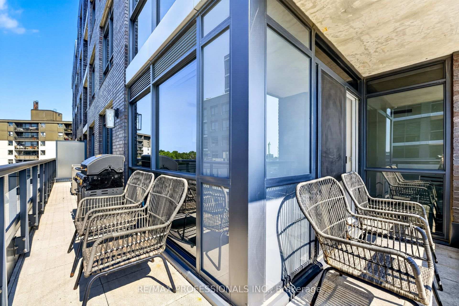 Photo 19 of Unit 406, 10 Gibbs Road, Etobicoke, Islington-City Centre West — HOMEH