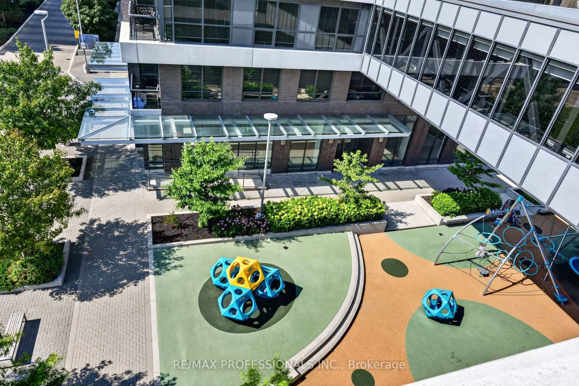 Photo 23 of Unit 406, 10 Gibbs Road, Etobicoke, Islington-City Centre West — HOMEH