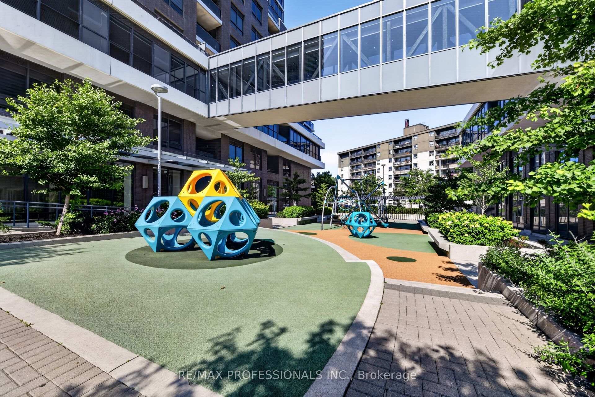 Photo 37 of Unit 406, 10 Gibbs Road, Etobicoke, Islington-City Centre West — HOMEH