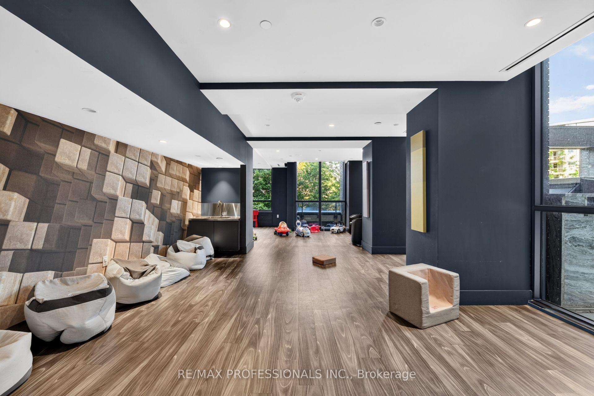 Photo 44 of Unit 406, 10 Gibbs Road, Etobicoke, Islington-City Centre West — HOMEH