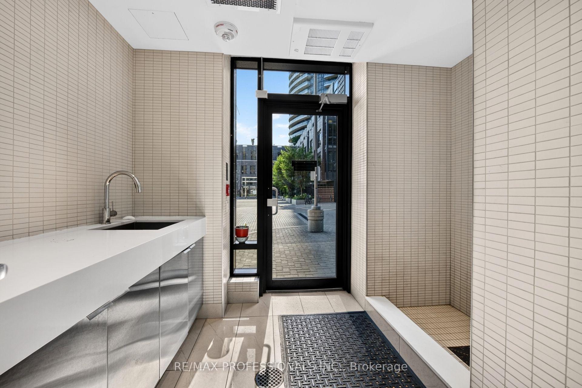 Photo 45 of Unit 406, 10 Gibbs Road, Etobicoke, Islington-City Centre West — HOMEH