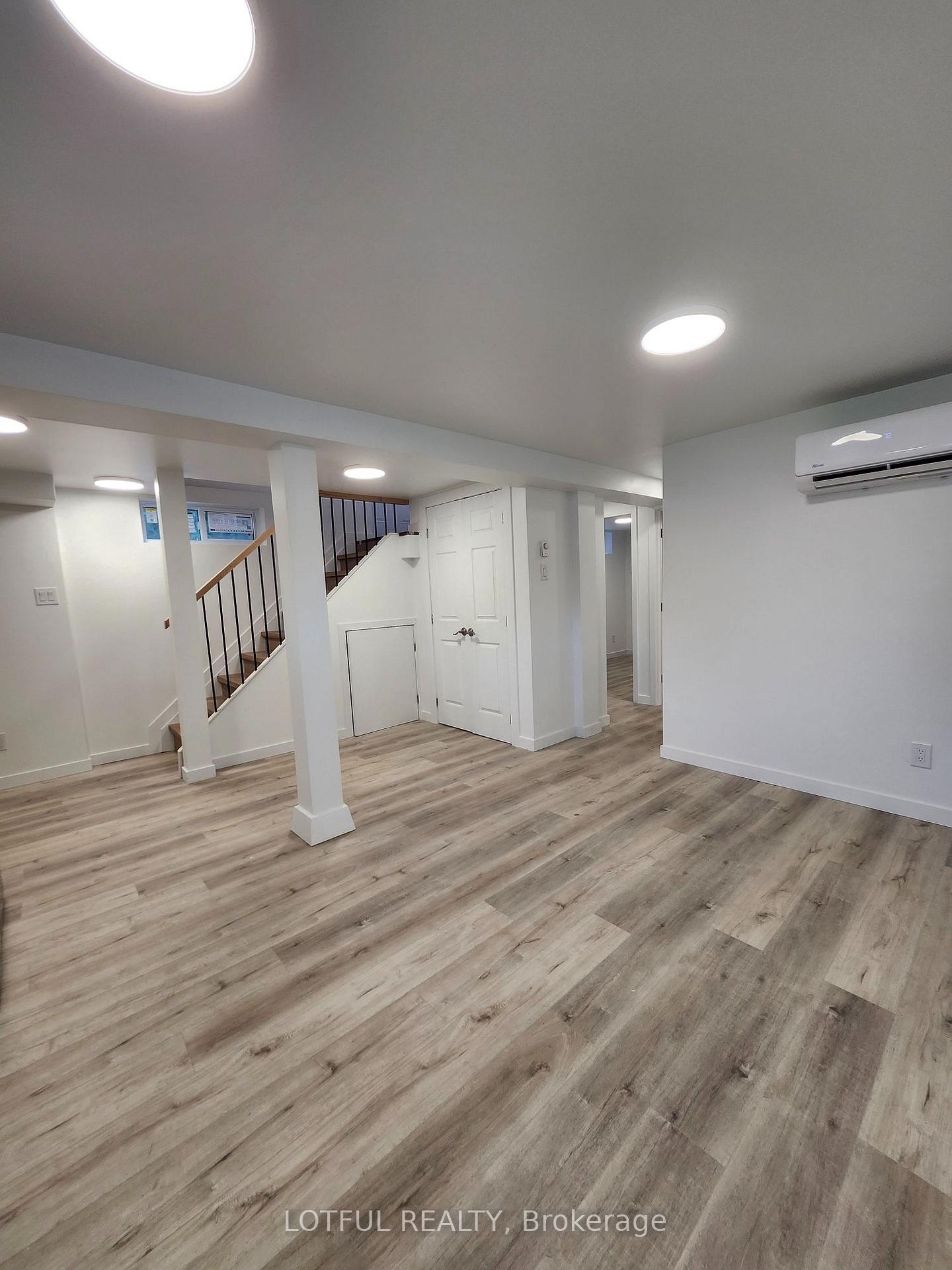 Photo 16 of Unit B, 907 Smyth Road, Ottawa, Elmvale Acres — HOMEH
