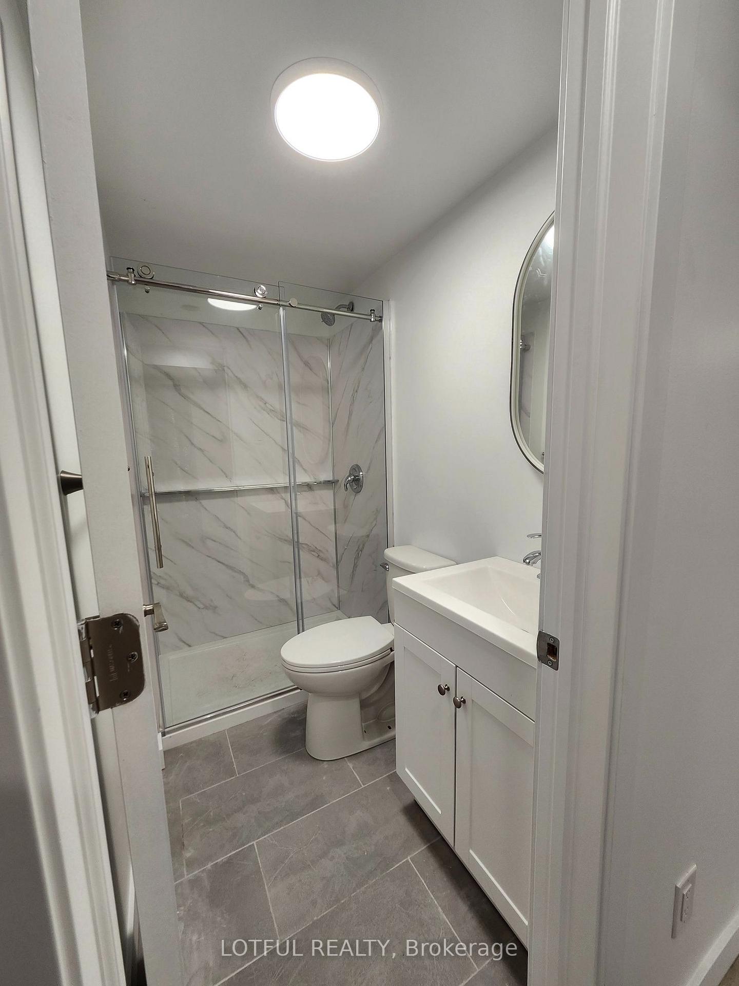 Photo 20 of Unit B, 907 Smyth Road, Ottawa, Elmvale Acres — HOMEH
