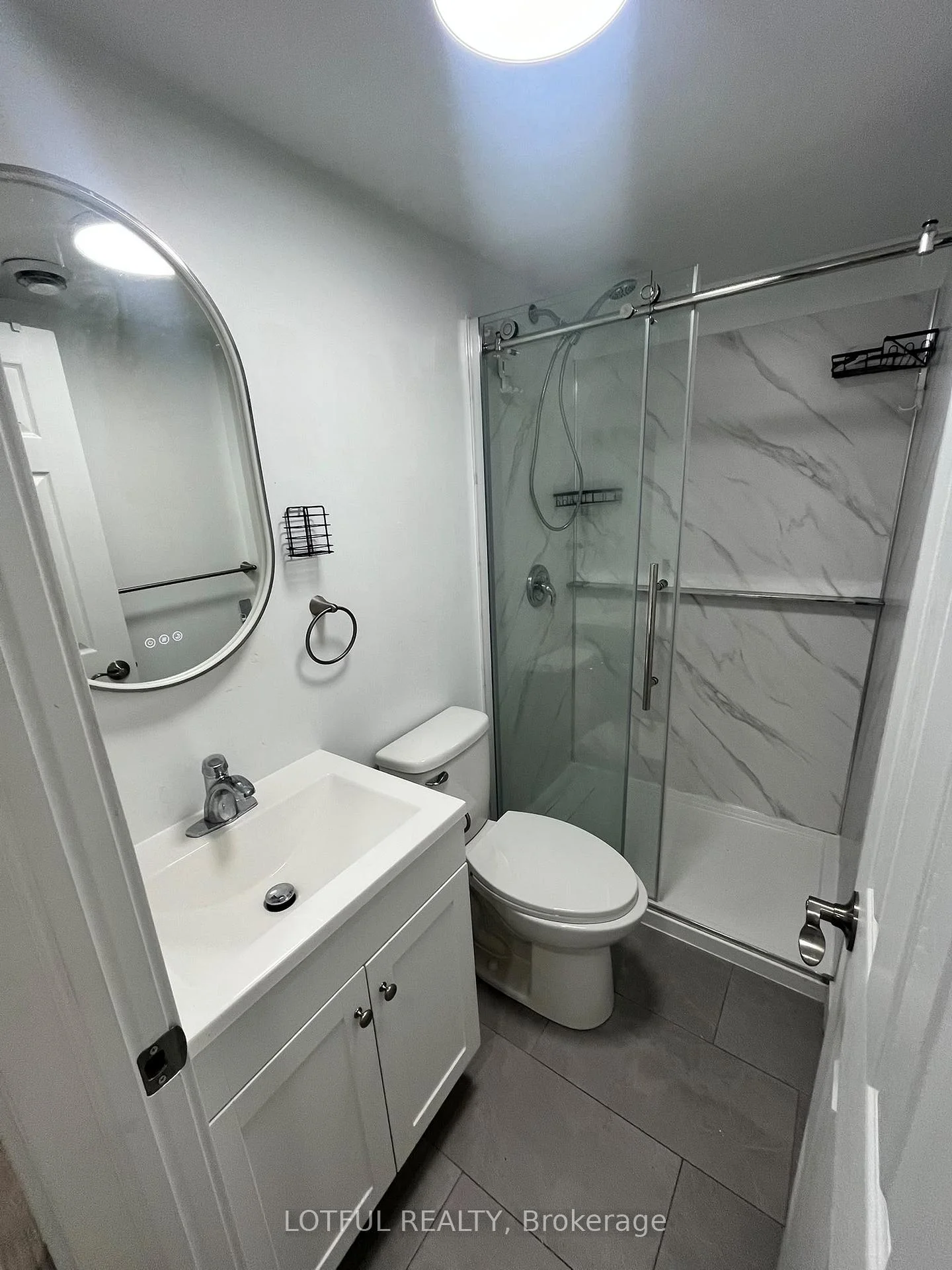 Photo 27 of Unit B, 907 Smyth Road, Ottawa, Elmvale Acres — HOMEH