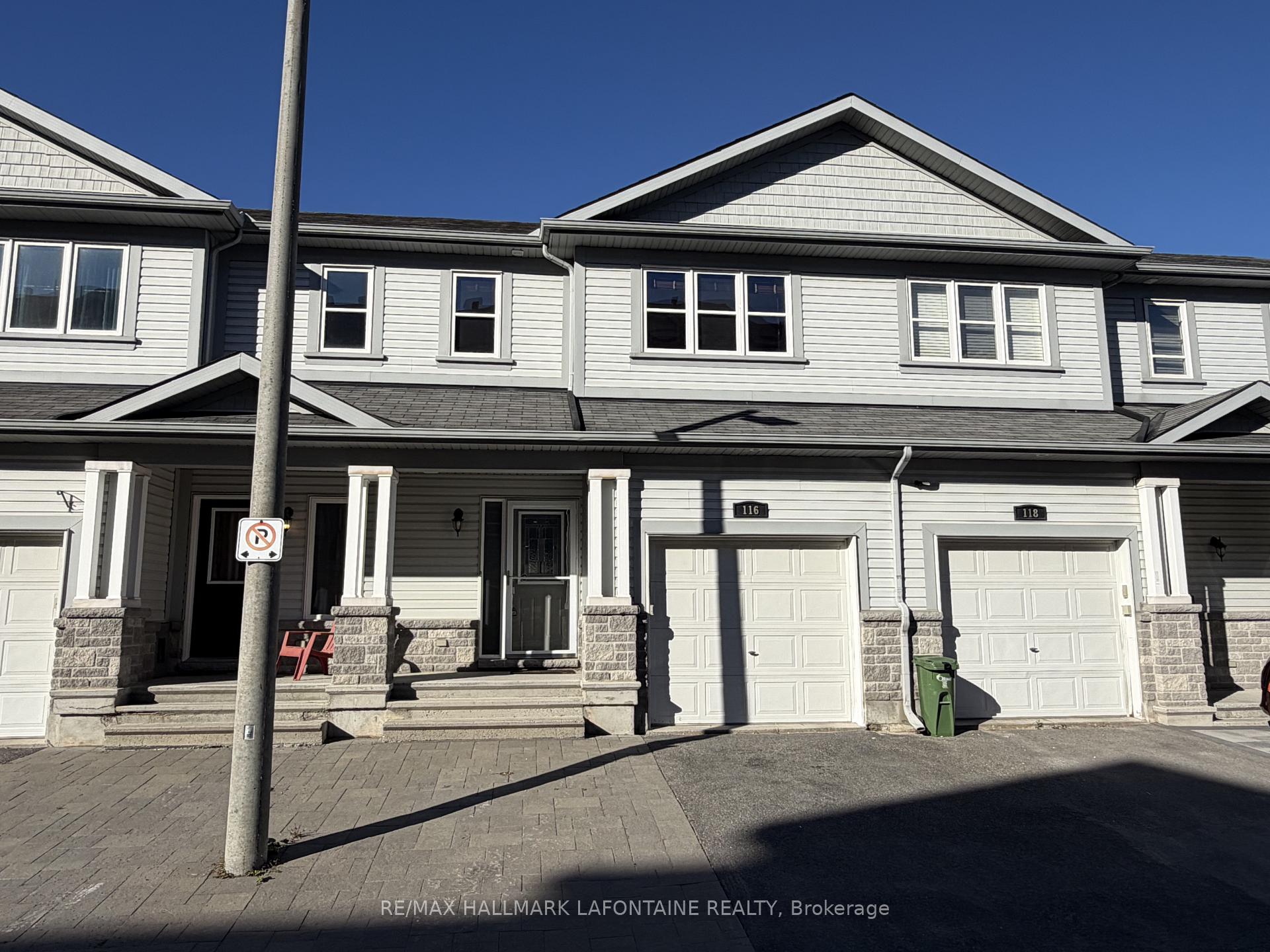 Photo 2 of 116 Potts Private, Ottawa, Notting Hill/Summerside — HOMEH