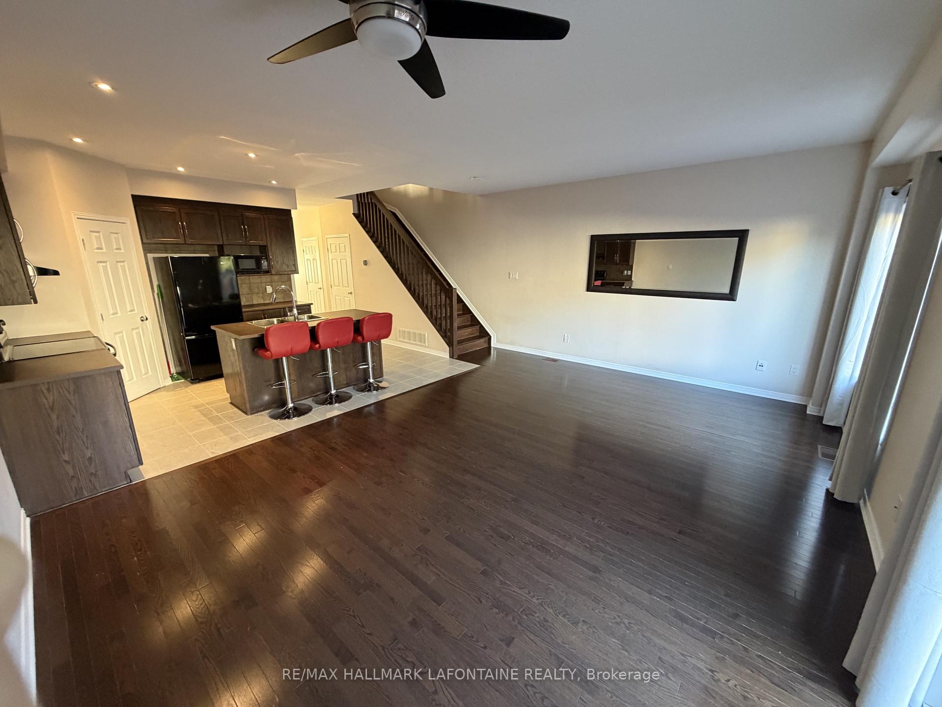 Photo 4 of 116 Potts Private, Ottawa, Notting Hill/Summerside — HOMEH