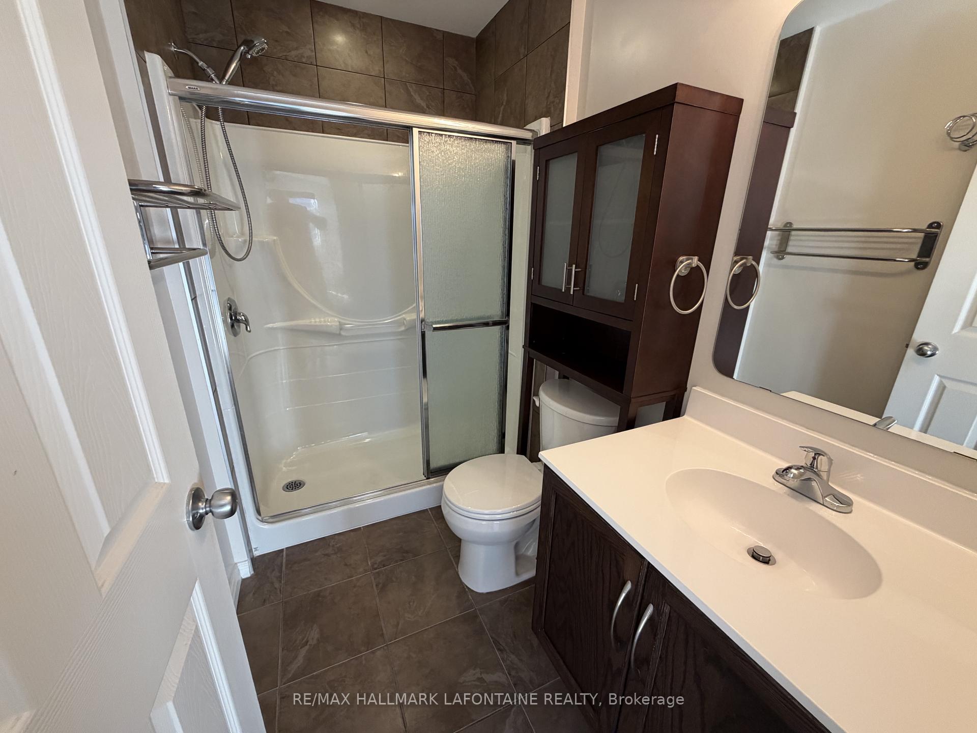 Photo 14 of 116 Potts Private, Ottawa, Notting Hill/Summerside — HOMEH