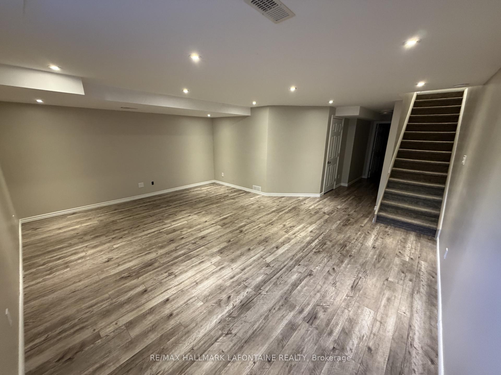 Photo 22 of 116 Potts Private, Ottawa, Notting Hill/Summerside — HOMEH