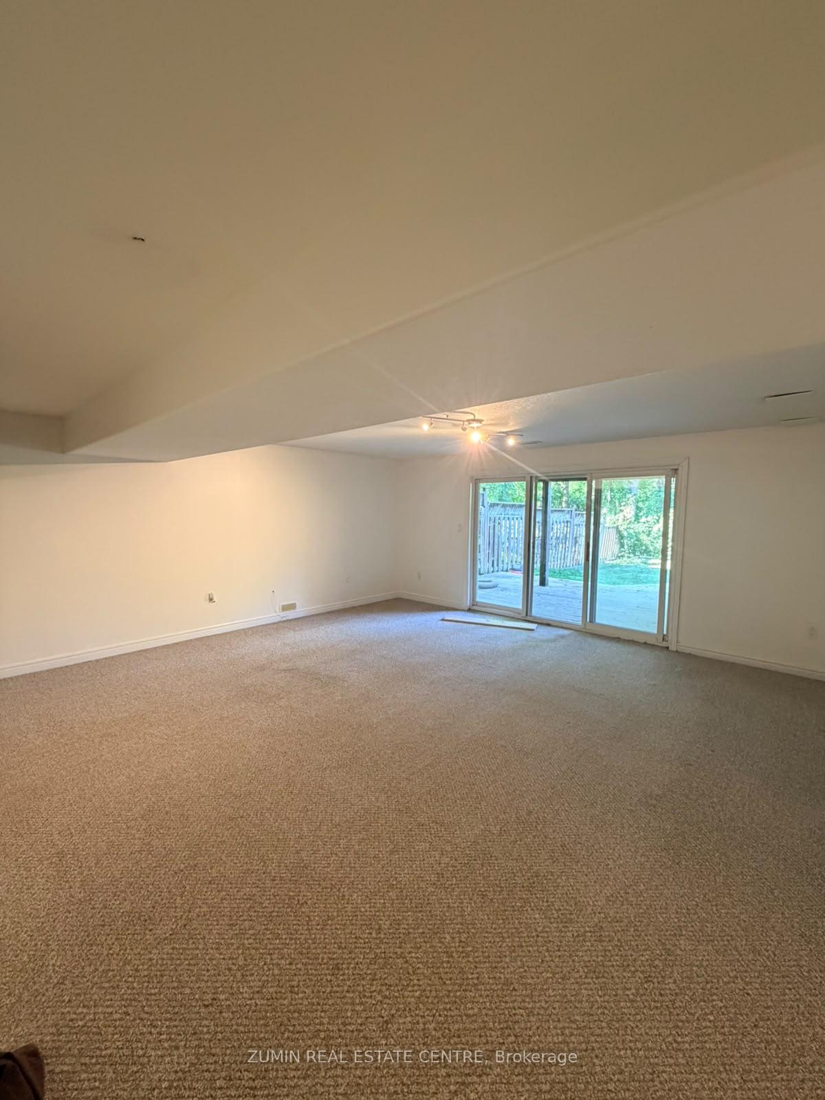 Photo 28 of 4061 Medland Drive, Burlington, Rose — HOMEH