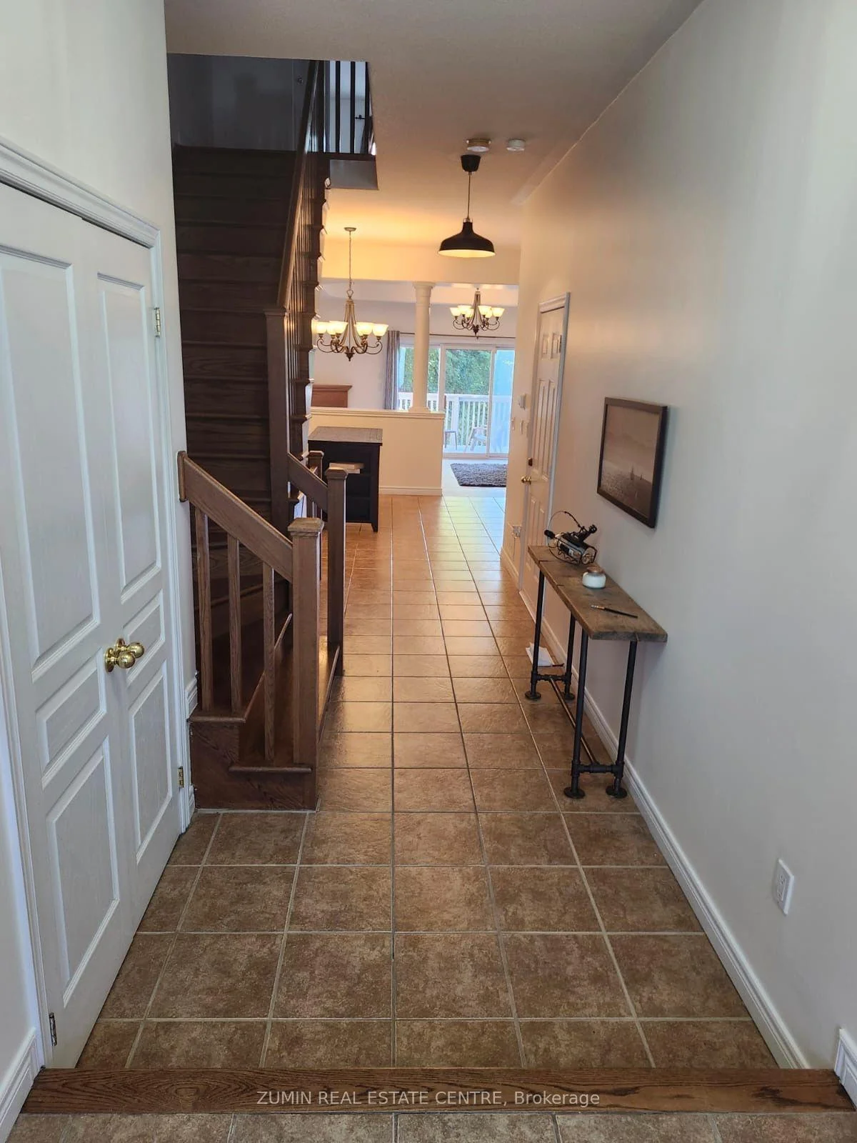 Photo 6 of 4061 Medland Drive, Burlington, Rose — HOMEH