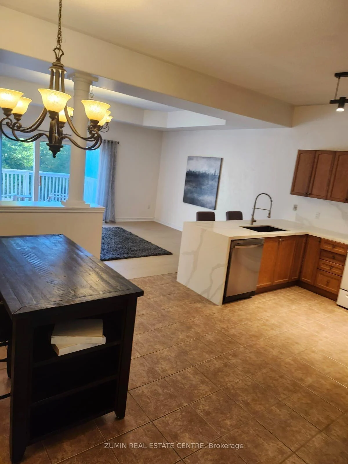 Photo 8 of 4061 Medland Drive, Burlington, Rose — HOMEH