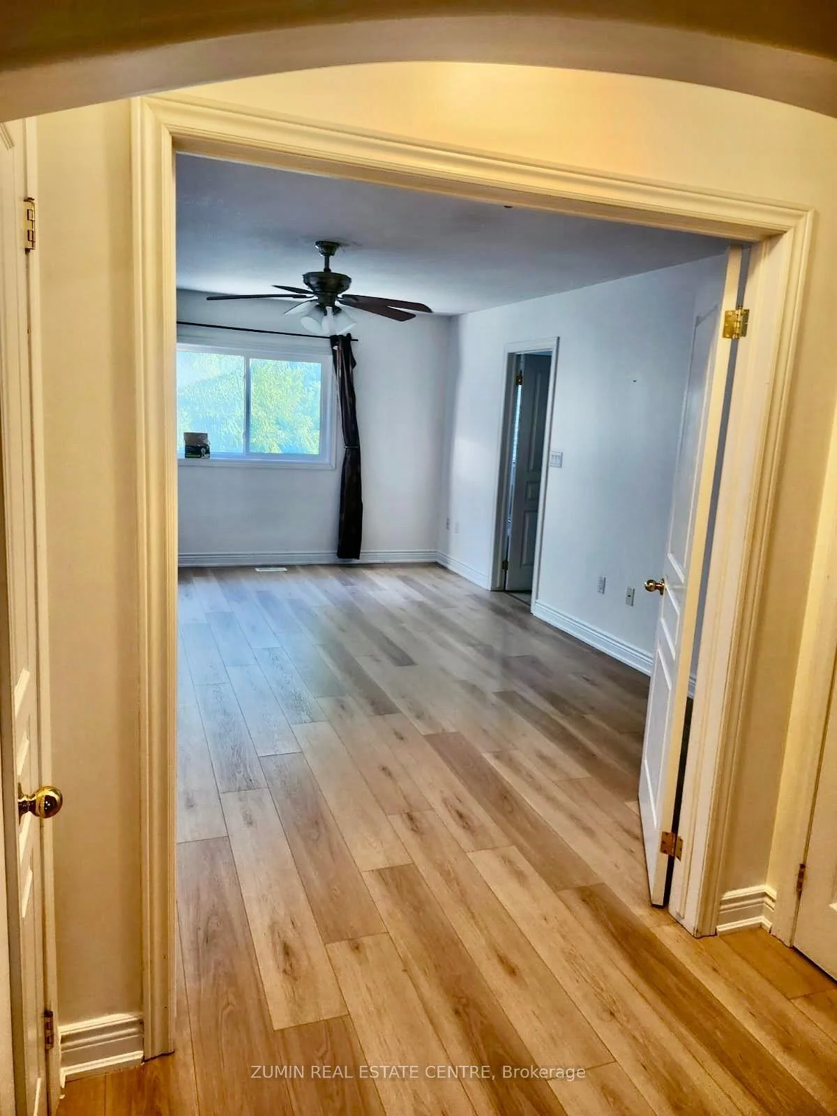 Photo 23 of 4061 Medland Drive, Burlington, Rose — HOMEH