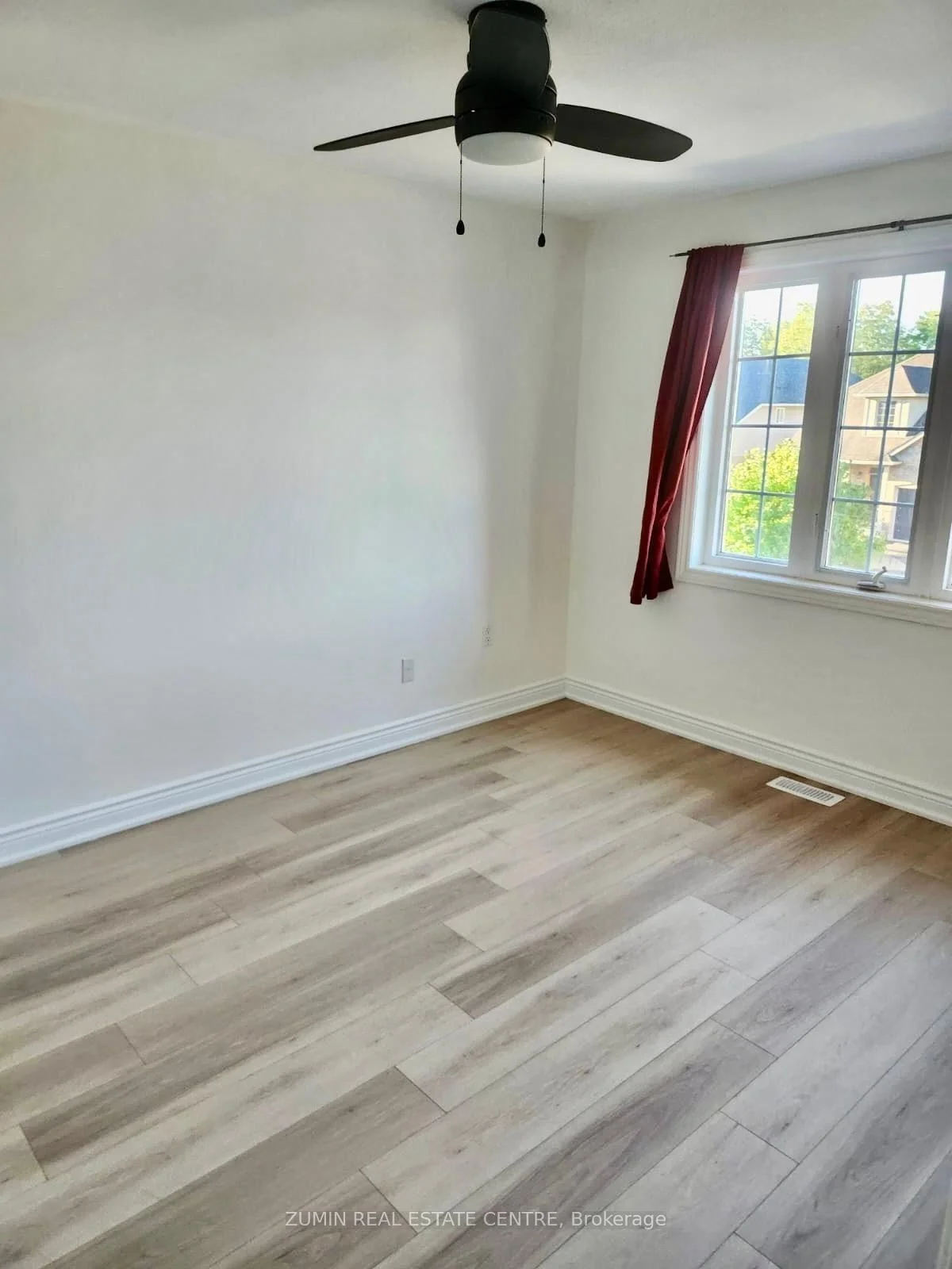 Photo 33 of 4061 Medland Drive, Burlington, Rose — HOMEH