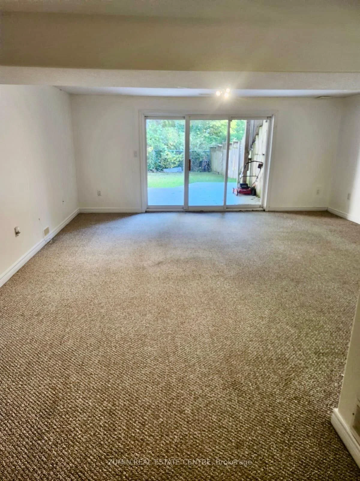 Photo 37 of 4061 Medland Drive, Burlington, Rose — HOMEH