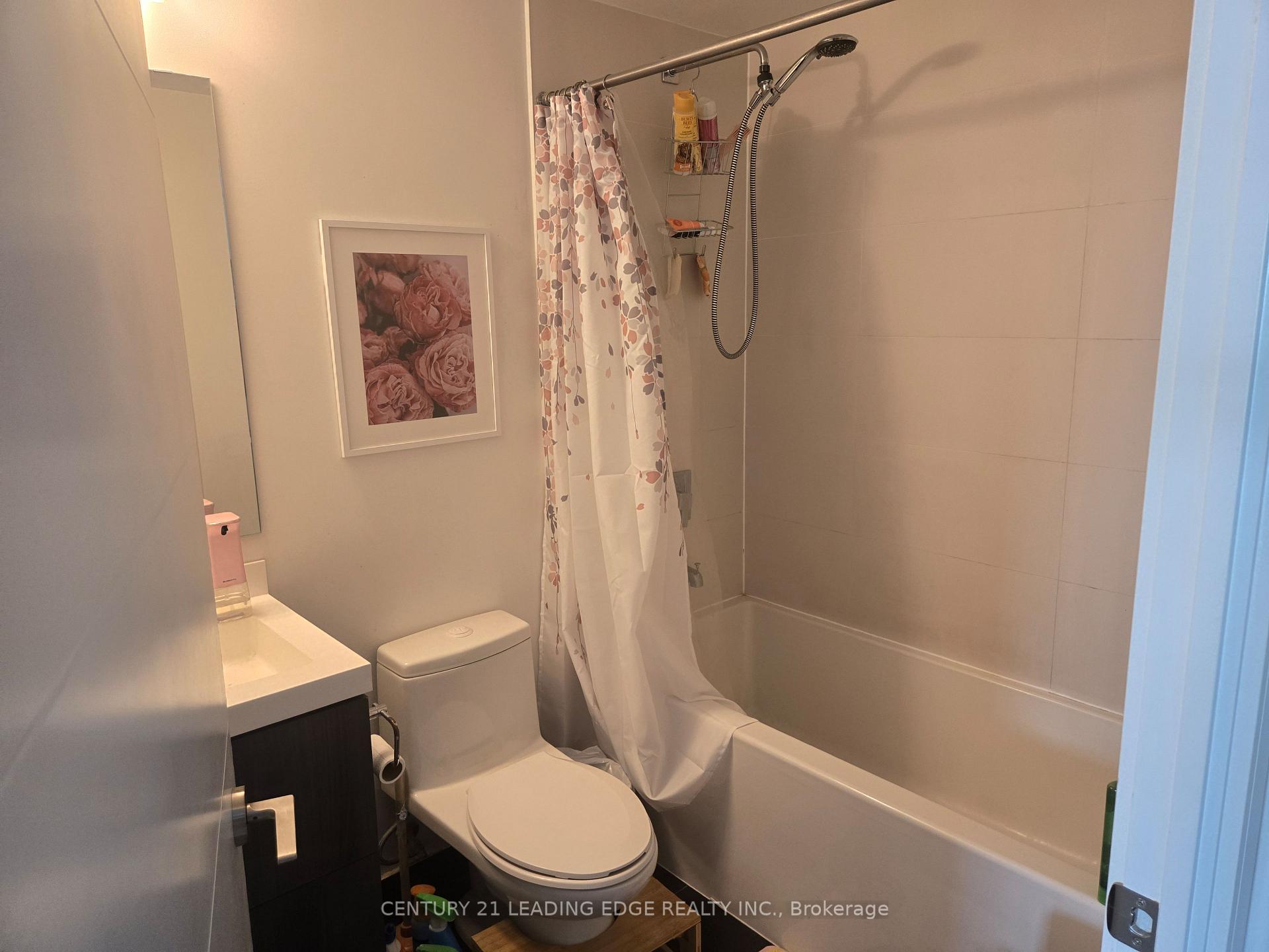 Photo 3 of Unit 3309, 50 Wellesley St Drive E, Toronto, Church-Yonge Corridor — HOMEH
